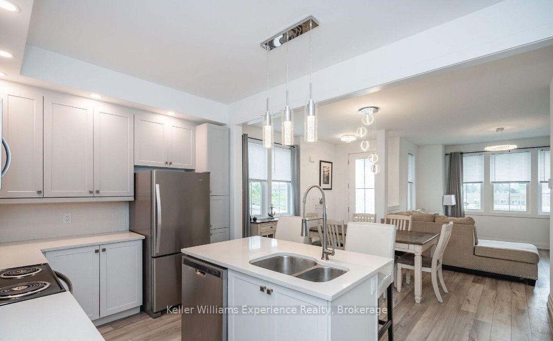 30 Samantha Lane, Midland, ON L4R 0H4 photo 4