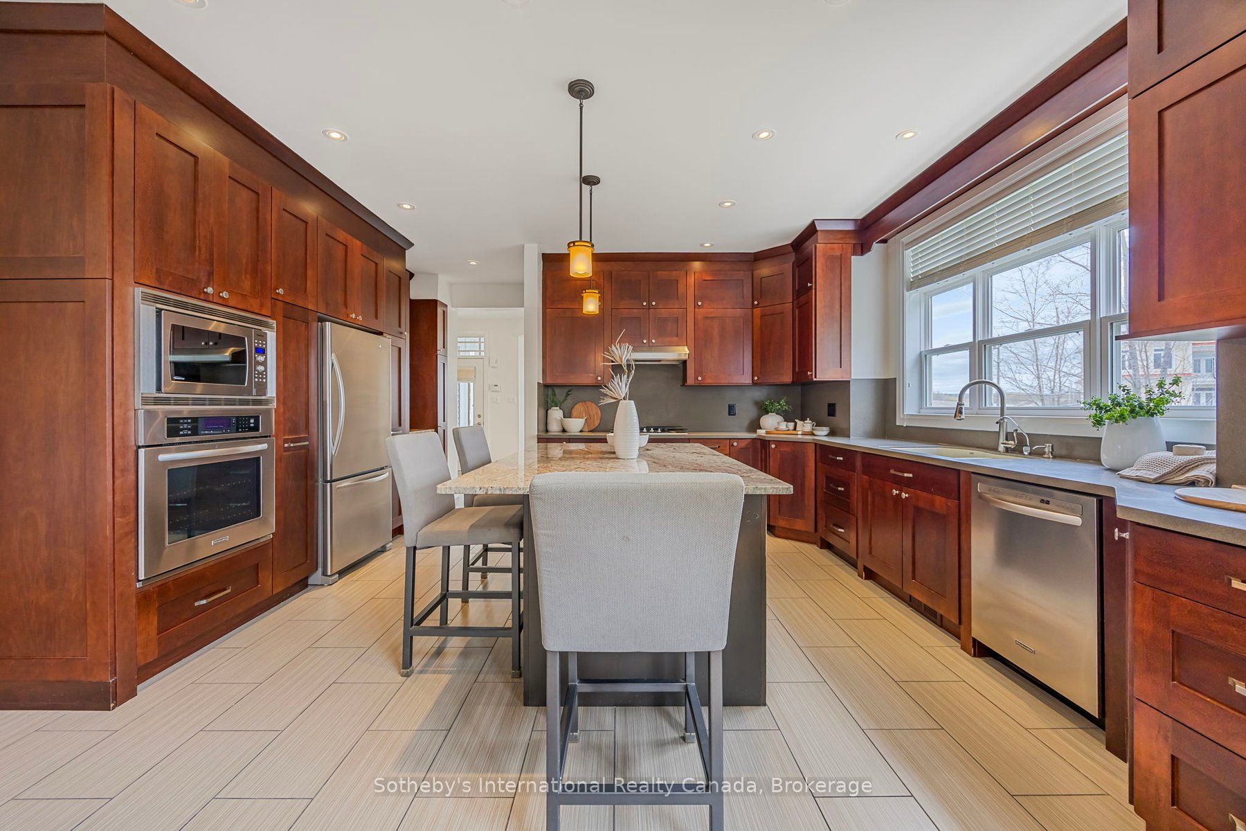 2 Swan Lane, Tay, ON L0K 1R0 photo 5