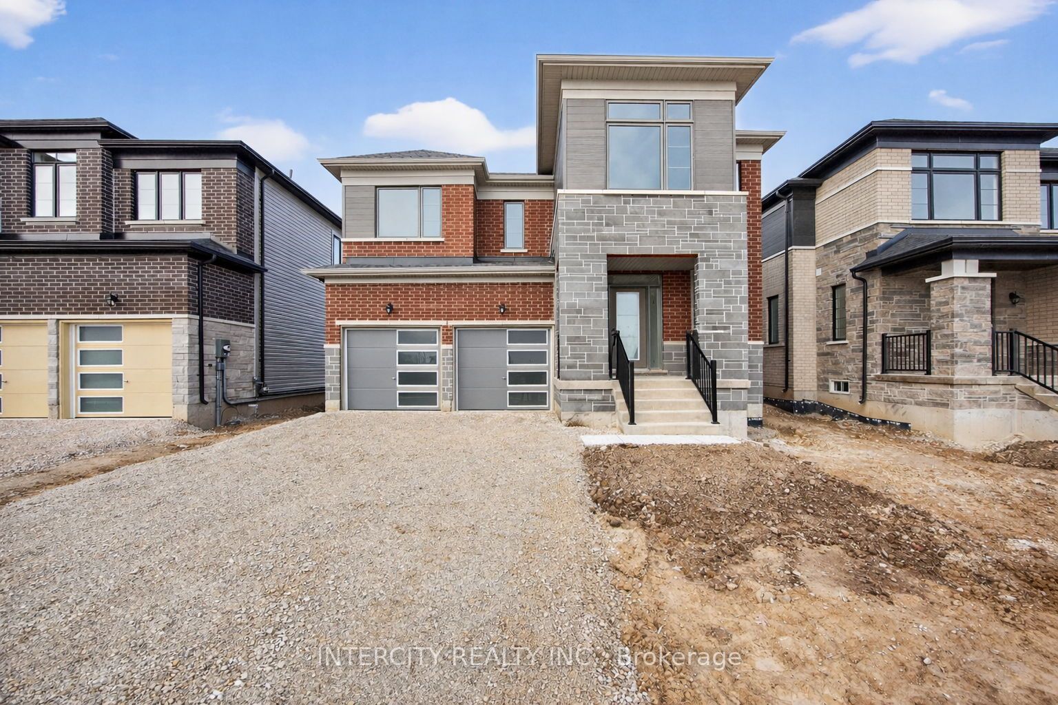 32 Legacy Circle, Wasaga Beach, ON L9Z 0M5