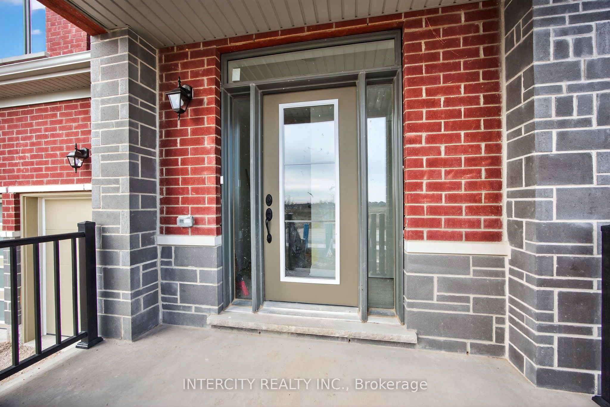32 Legacy Circle, Wasaga Beach, ON L9Z 0M5 photo 3