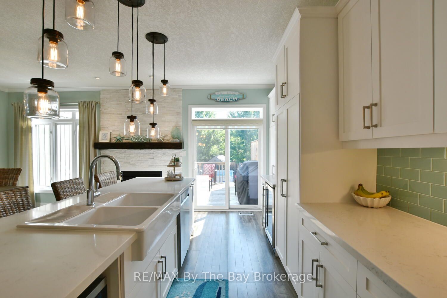 121 45th Street N, Wasaga Beach, ON L9Z 1Z4 photo 5