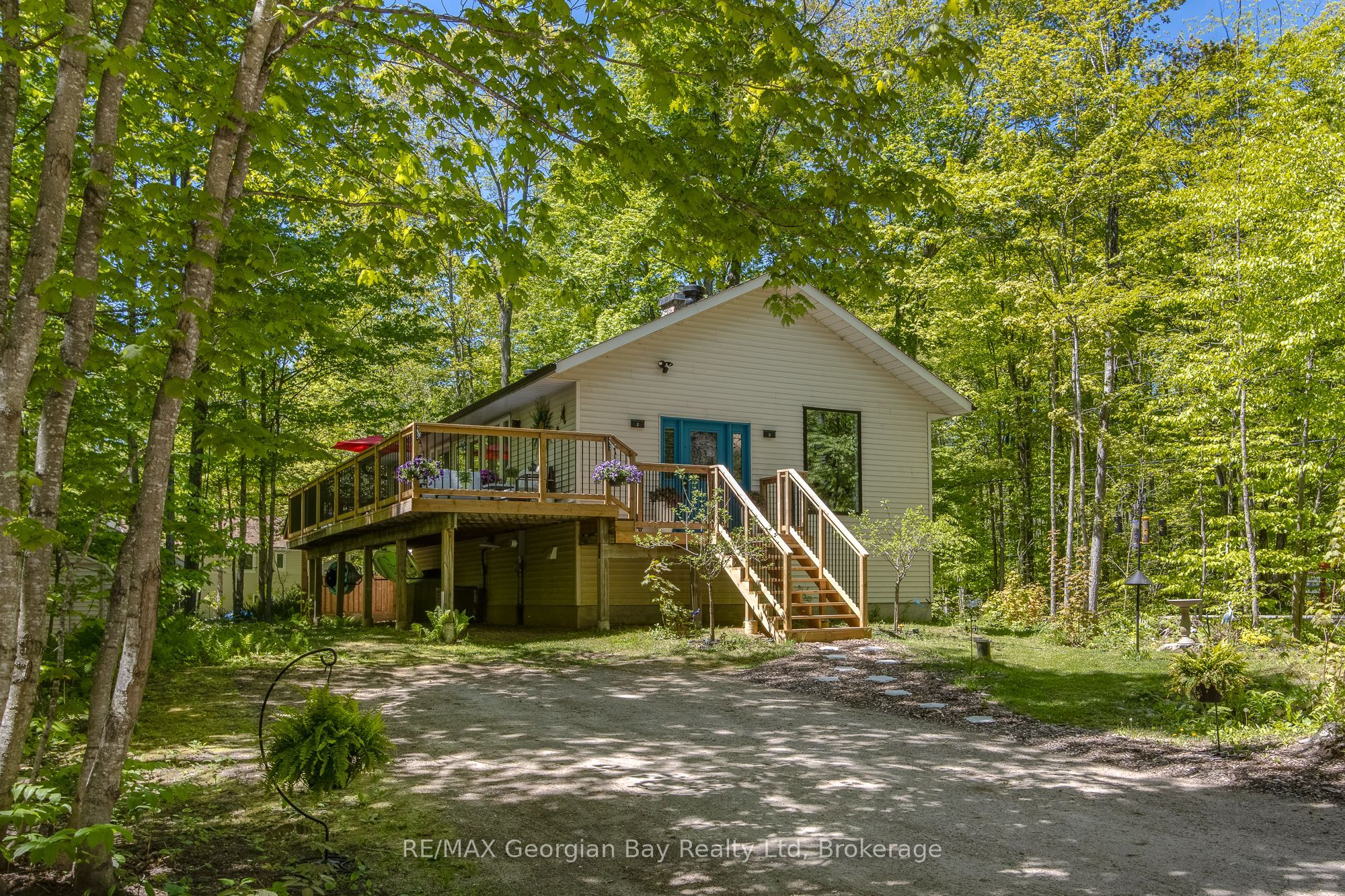 2 Belle Vue Avenue, Tiny, ON L9M 0H5 photo 3