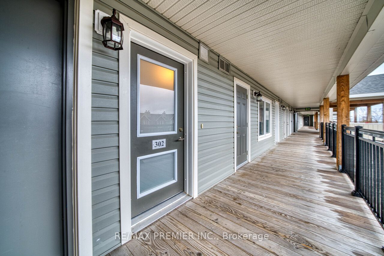 2 Cove Court 302, Collingwood, ON L9Y 0Y6 photo 3
