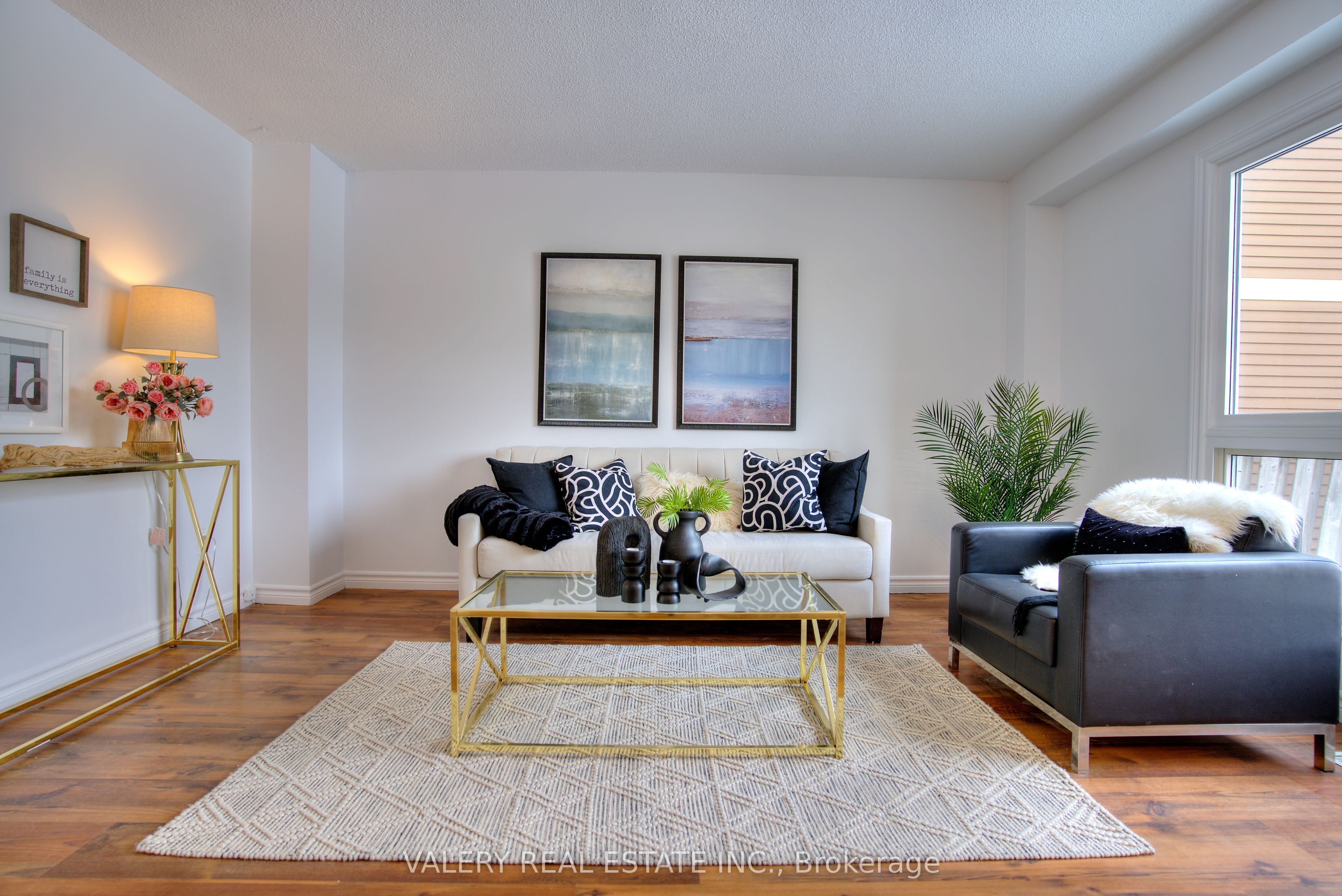 24 Lampman Lane, Barrie, ON L4N 5B1 photo 2