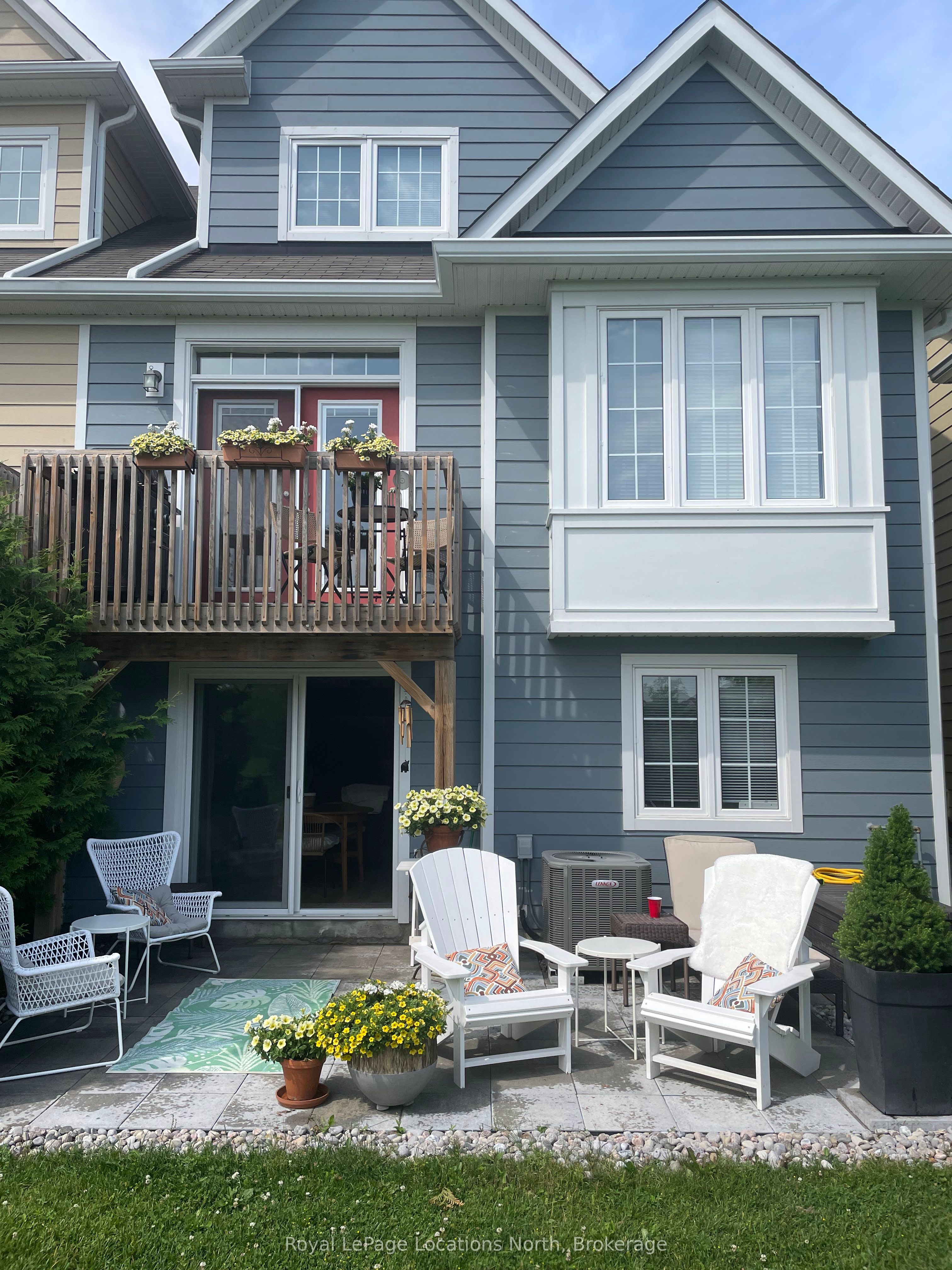 32 Berkshire Avenue, Wasaga Beach, ON L9Z 0G3 photo 2