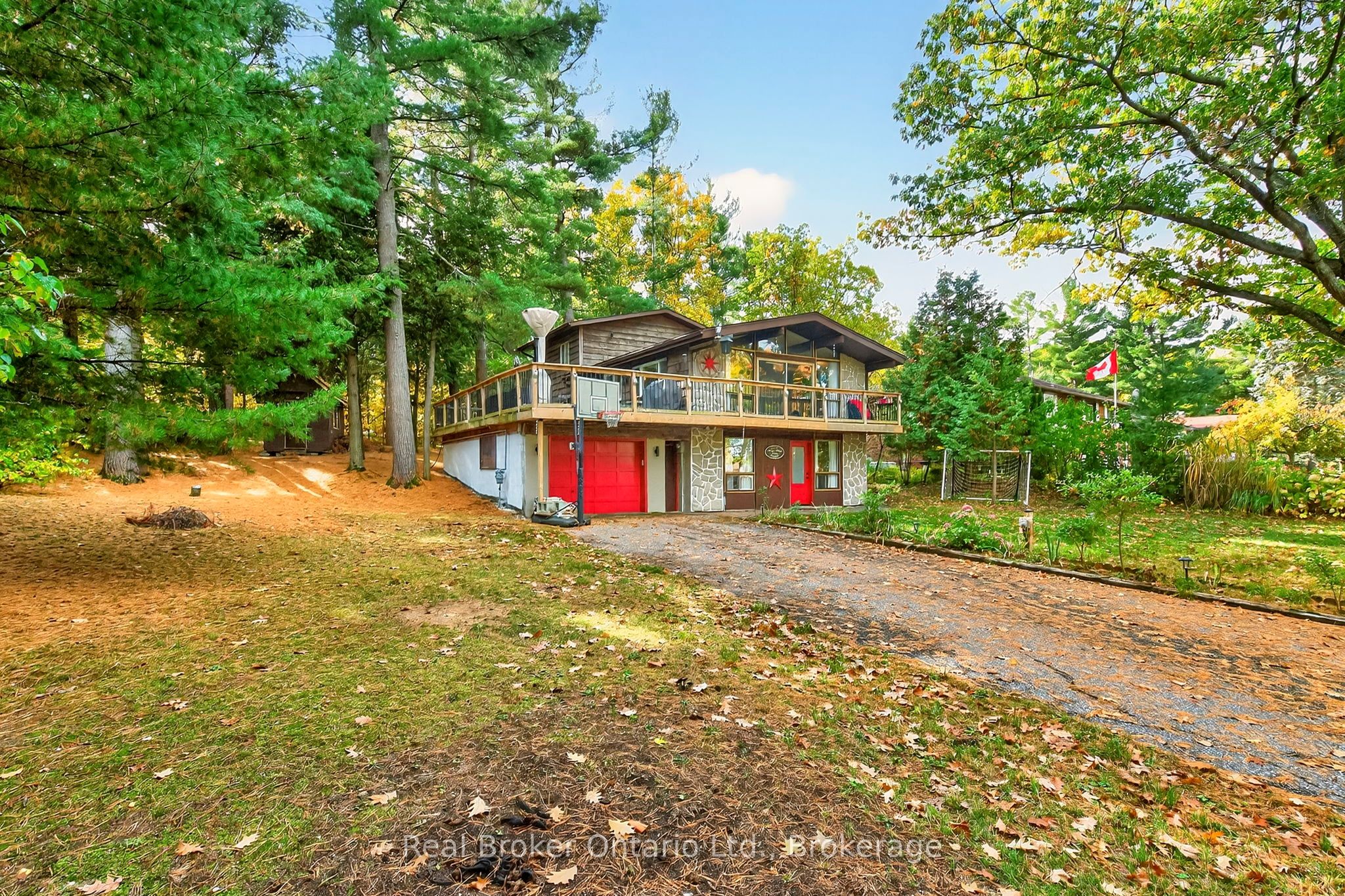 1950 Champlain Road, Tiny, ON L9M 0B6 photo 2