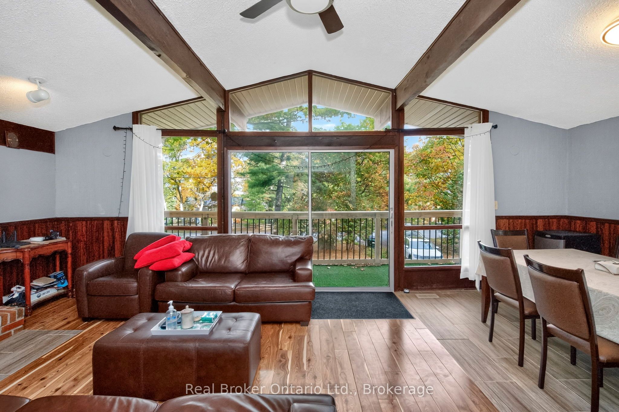 1950 Champlain Road, Tiny, ON L9M 0B6 photo 5