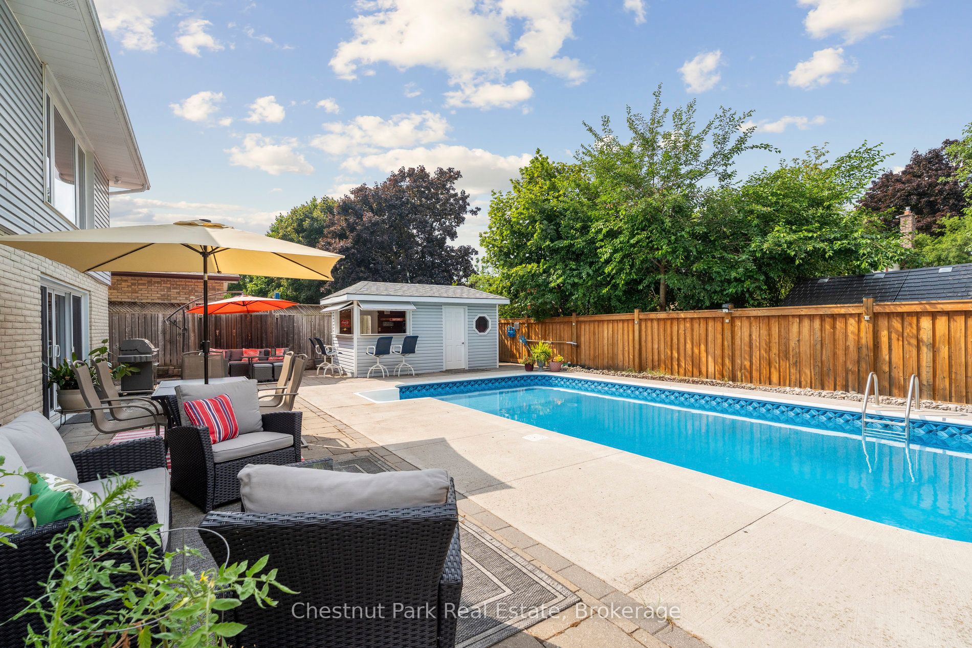 16 Davies Crescent, Barrie, ON L4M 2M3 photo 4