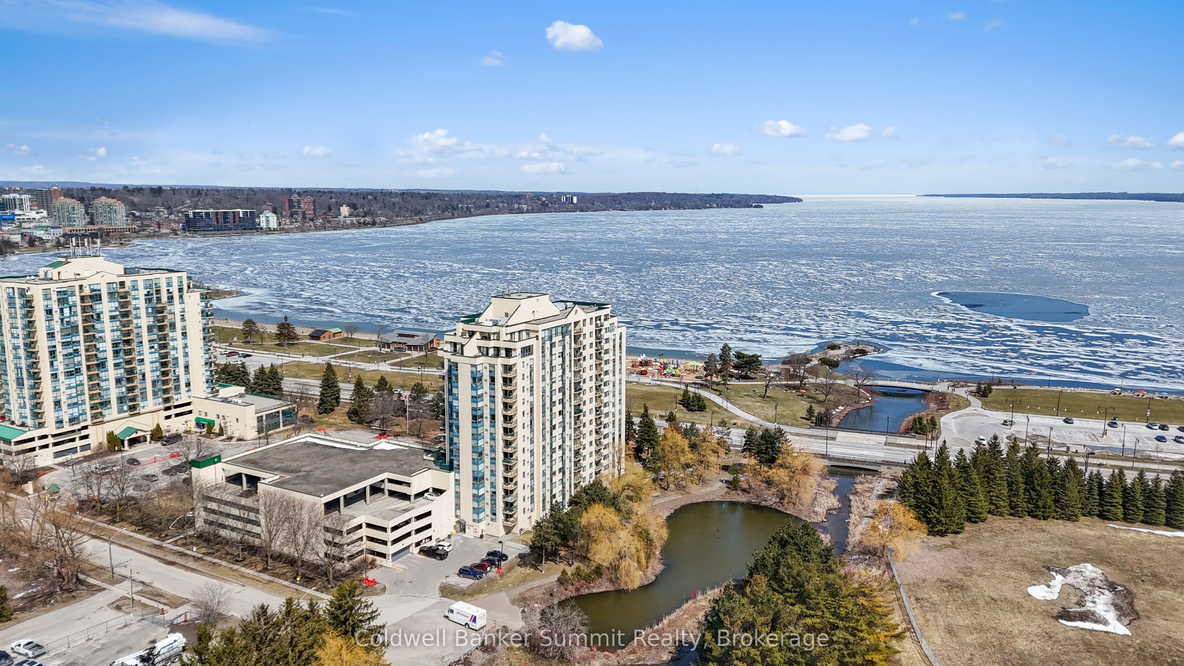 75 Ellen Street 1004, Barrie, ON L4N 7R6