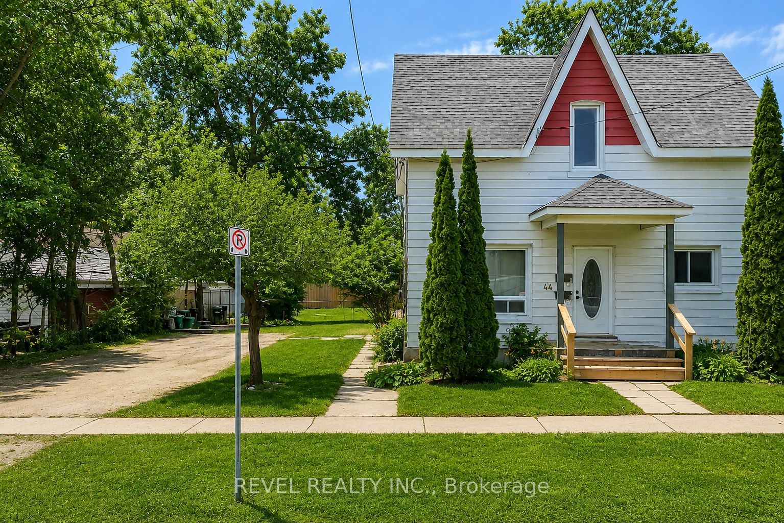 44 Parkside Drive, Barrie, ON L4N 1W9 photo 2