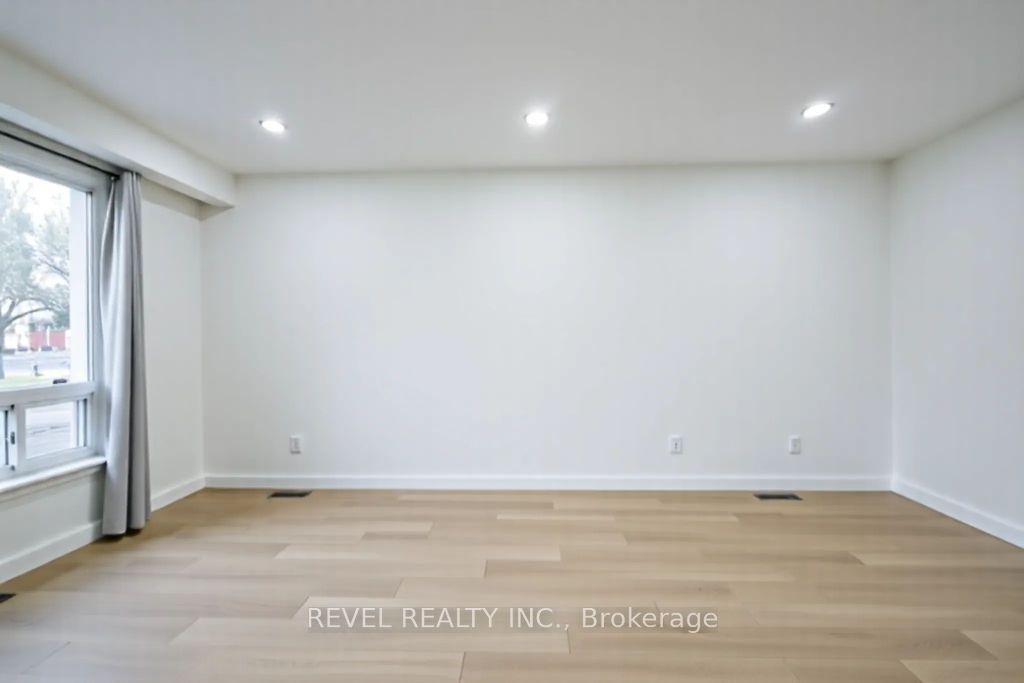 44 Parkside Drive, Barrie, ON L4N 1W9 photo 5