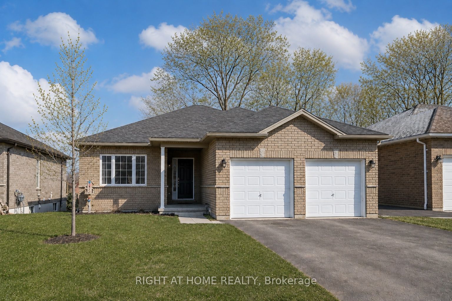 28 Hunter Avenue, Tay, ON L0K 2A0 photo 3