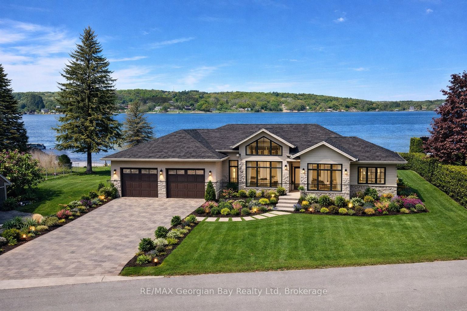 46 Beck Boulevard, Penetanguishene, ON L9M 1E2