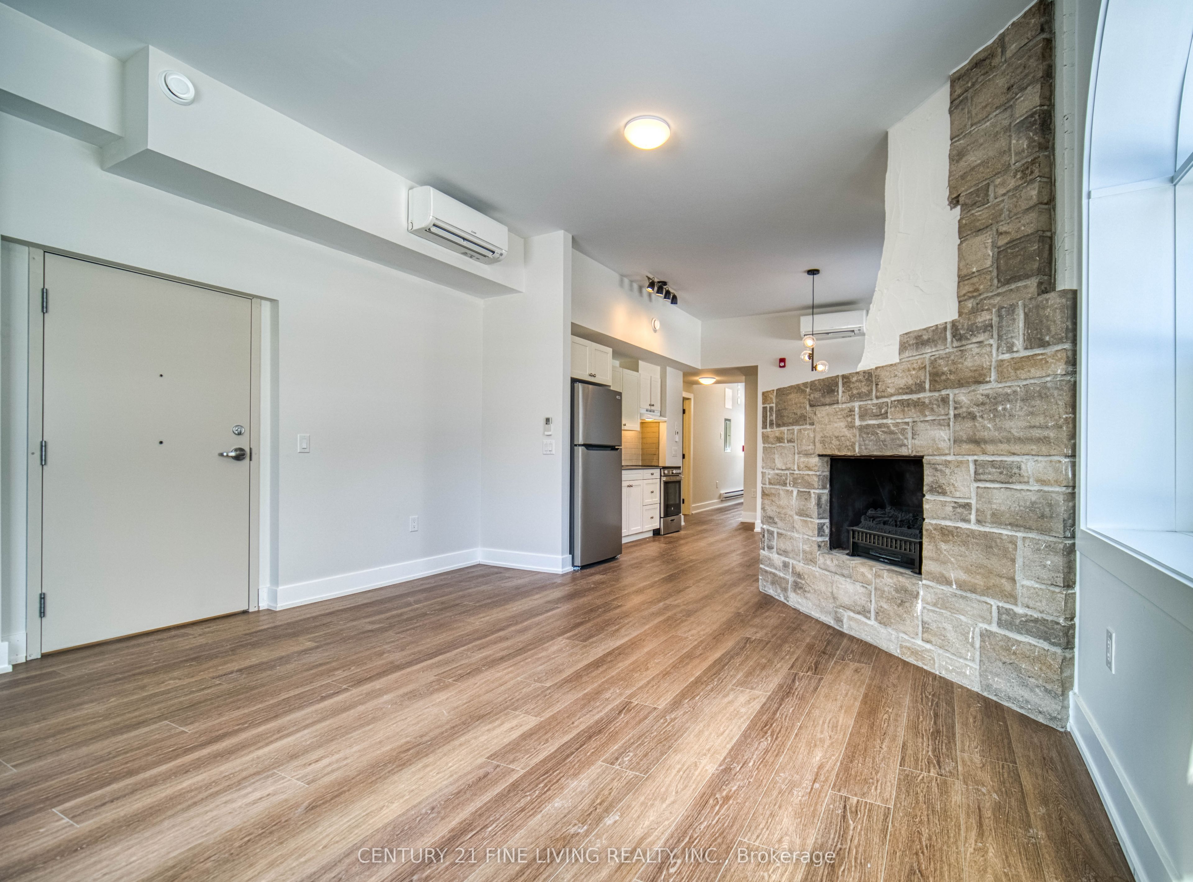 1614 Ridge Road E 102, Oro-Medonte, ON L0L 1T0 photo 2