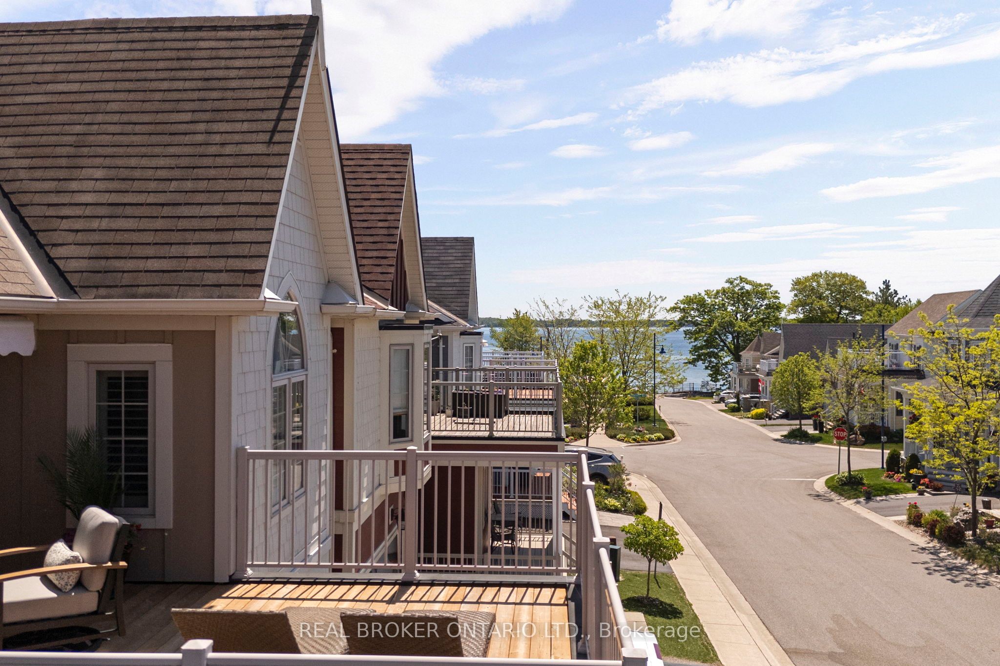3321 Beach Club Boulevard, Severn, ON L3V 0E1 photo 2