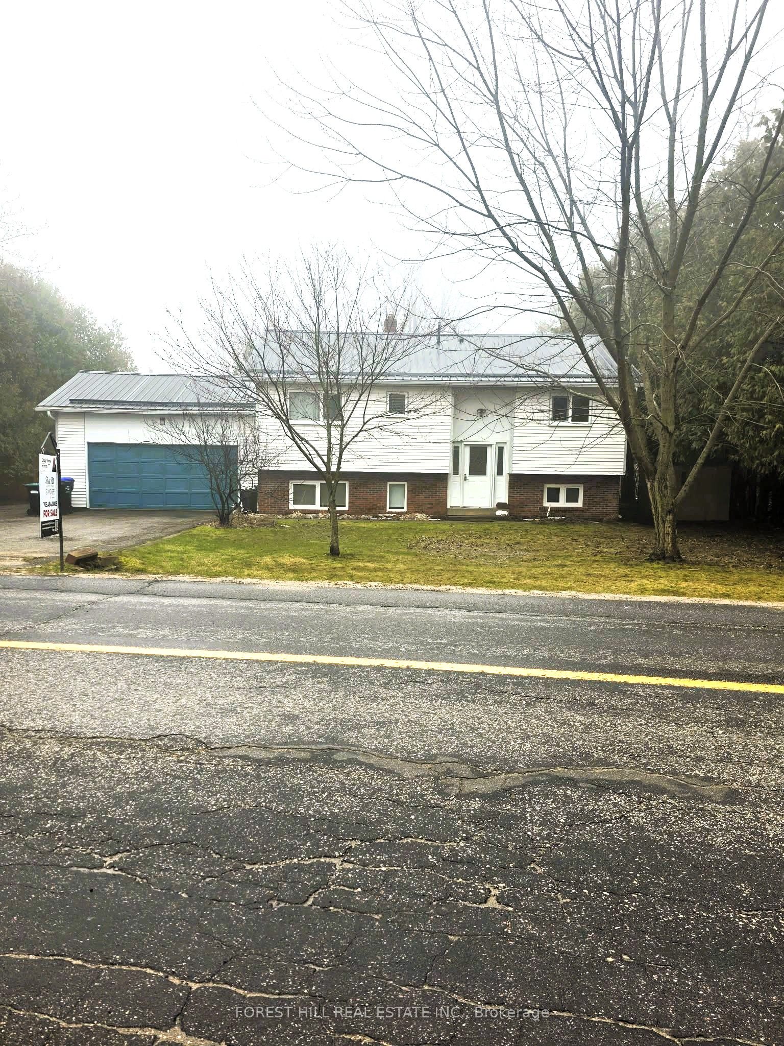 859 Lakeshore Road E, Oro-Medonte, ON L0L 1T0