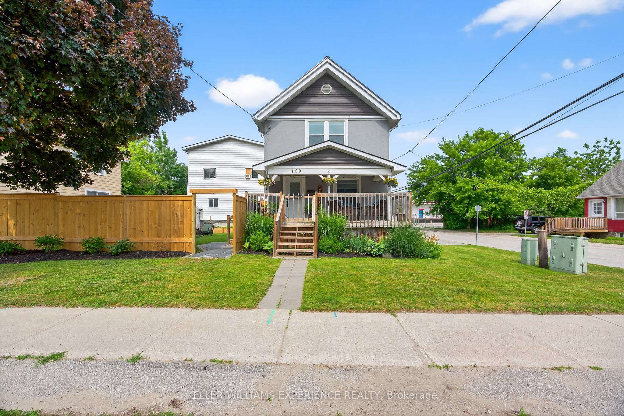 120 DUNLOP Street, Orillia, ON L3V 5P4 photo 2