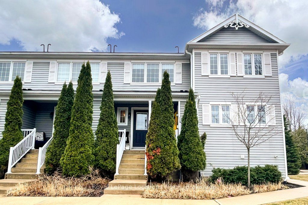 2 ROYALTON Lane, Collingwood, ON L9Y 5K4