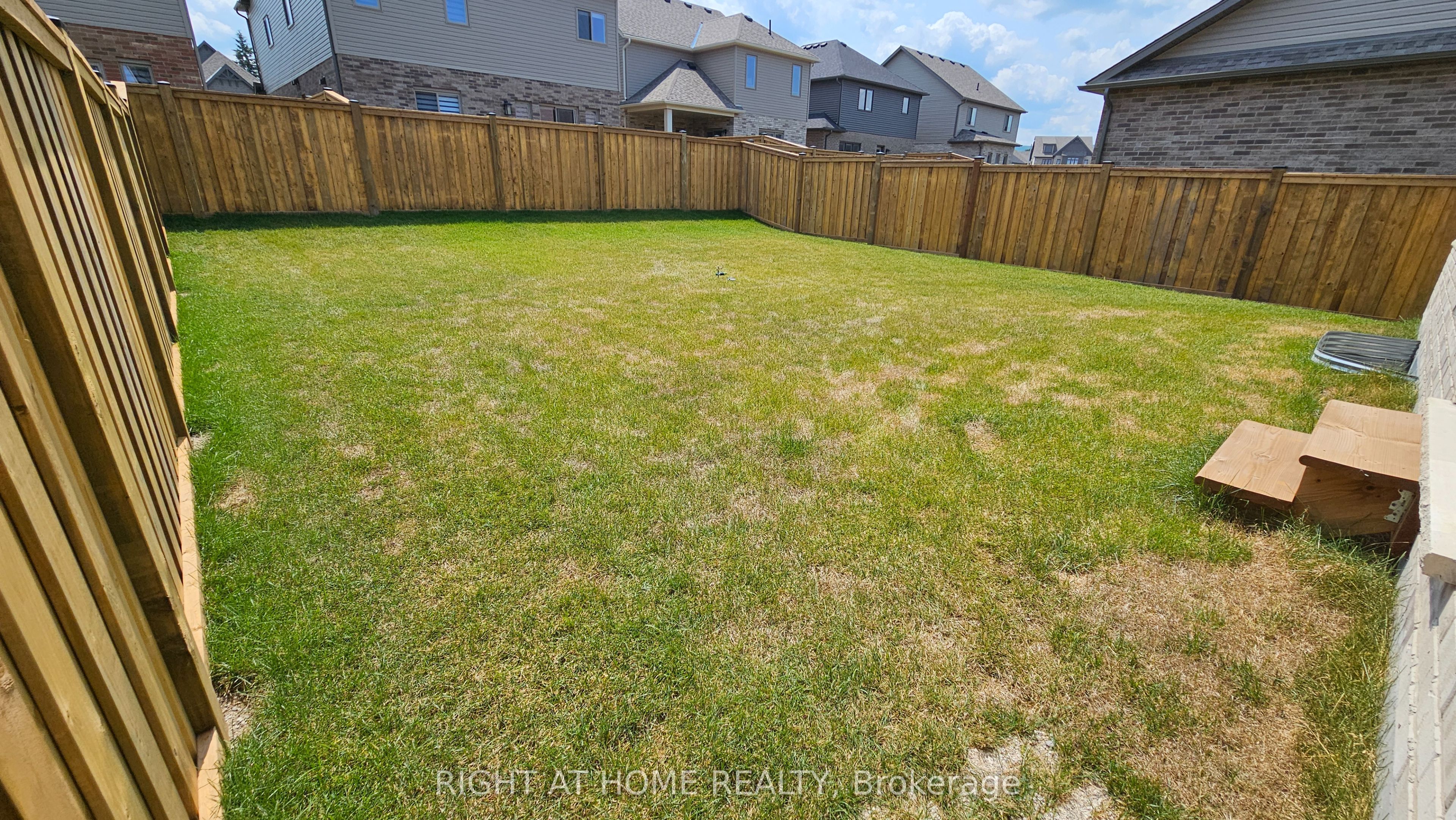 12 Mitchell Avenue, Collingwood, ON L9Y 5M3 photo 5