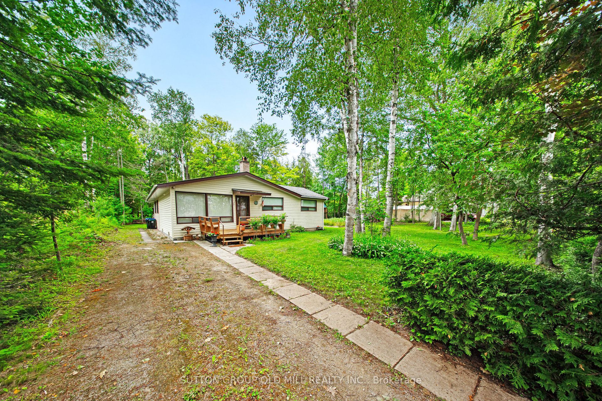 42 55th Street S, Wasaga Beach, ON L9Z 1W9 photo 3