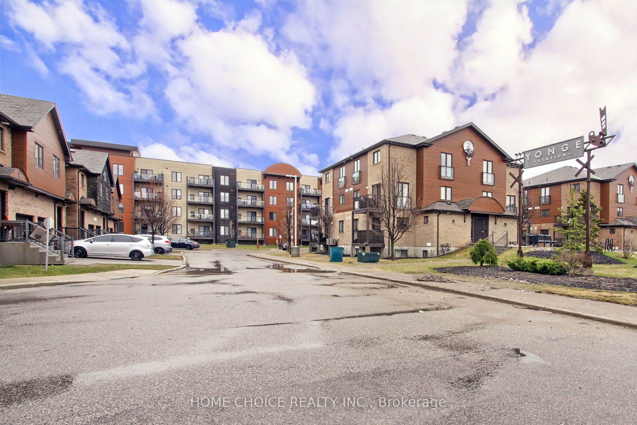 720 YONGE Street E 301, Barrie, ON L9J 0G9 photo 2