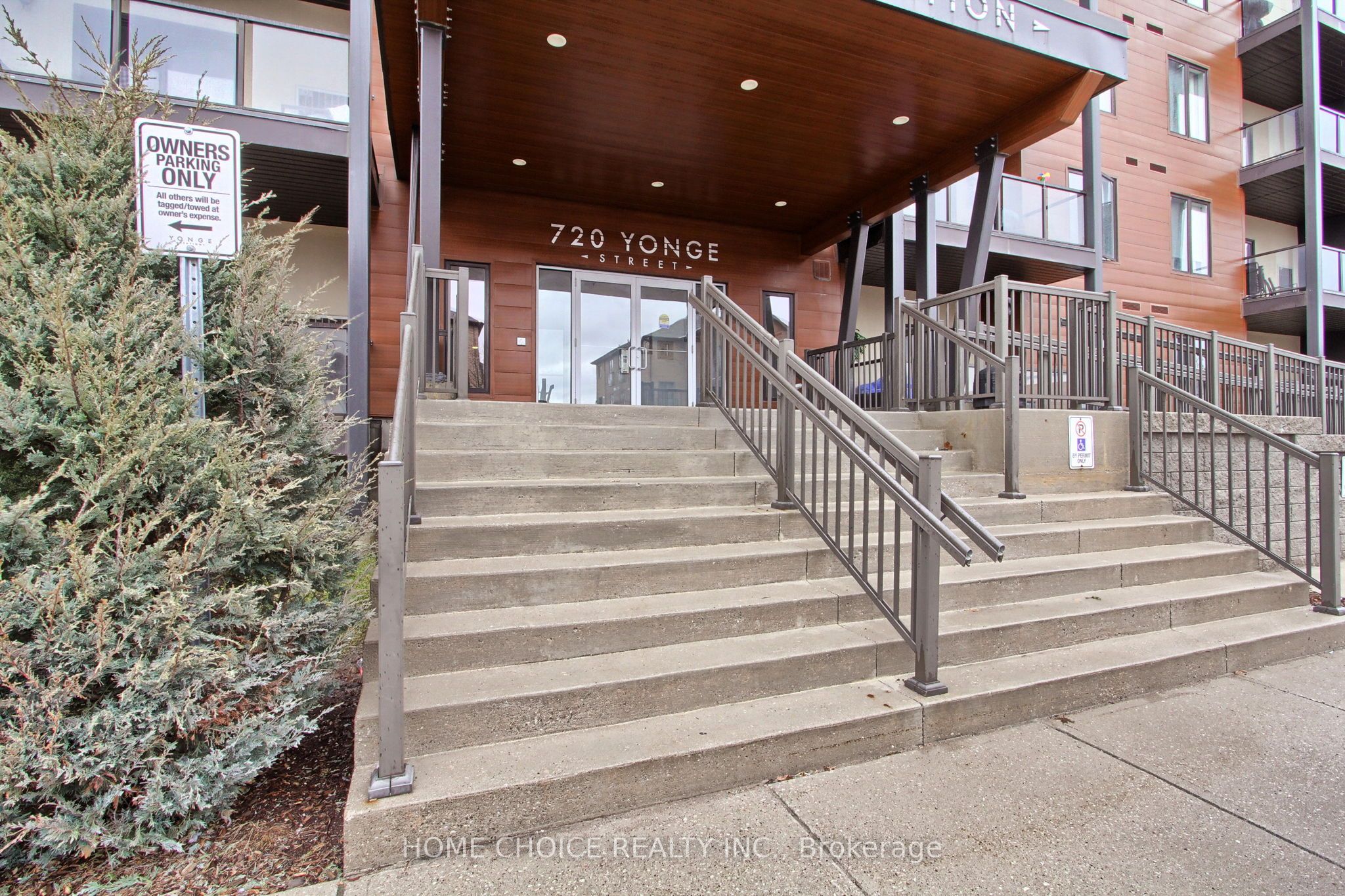 720 YONGE Street E 301, Barrie, ON L9J 0G9 photo 4