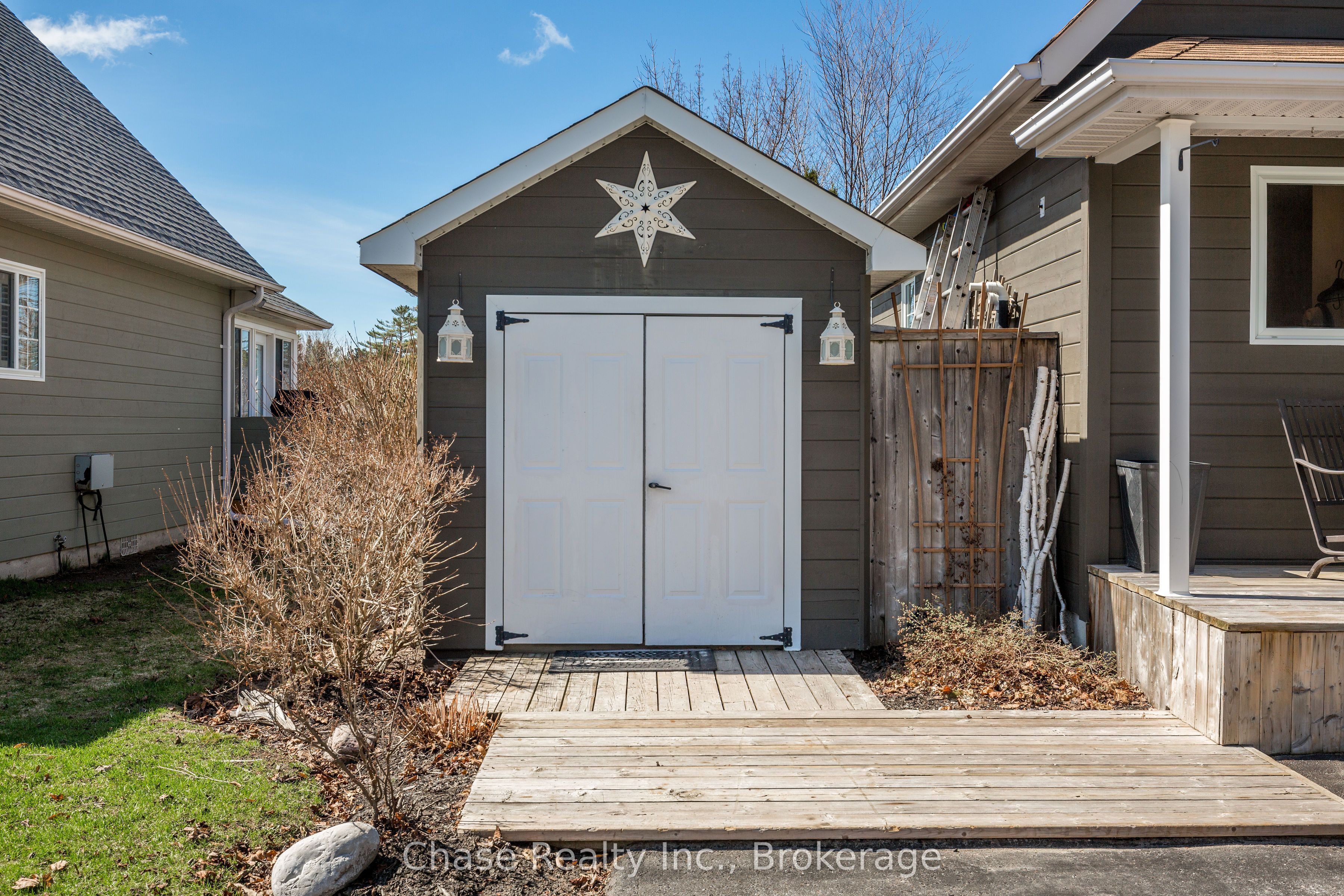 42 Madawaska Trail, Wasaga Beach, ON L9Z 1X7 photo 3