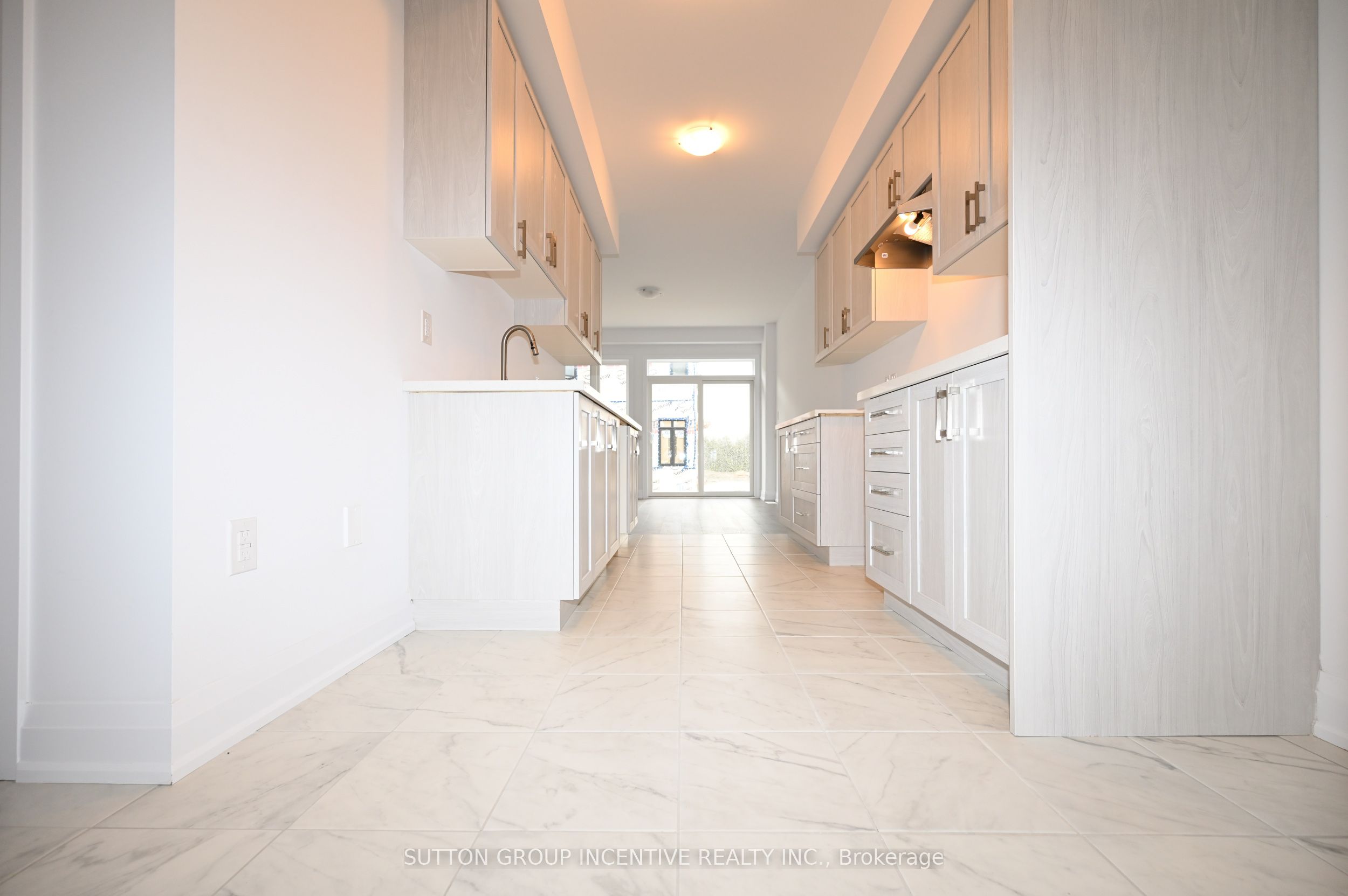 32 WINERY Way 2, Barrie, ON L9J 0Y3 photo 4