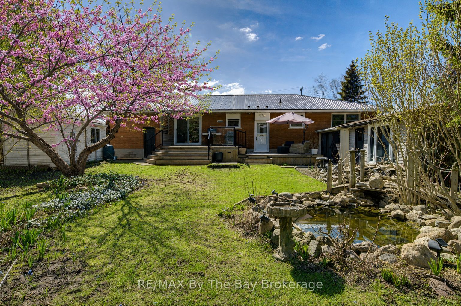 31 Saunders Street, Collingwood, ON L9Y 0G3