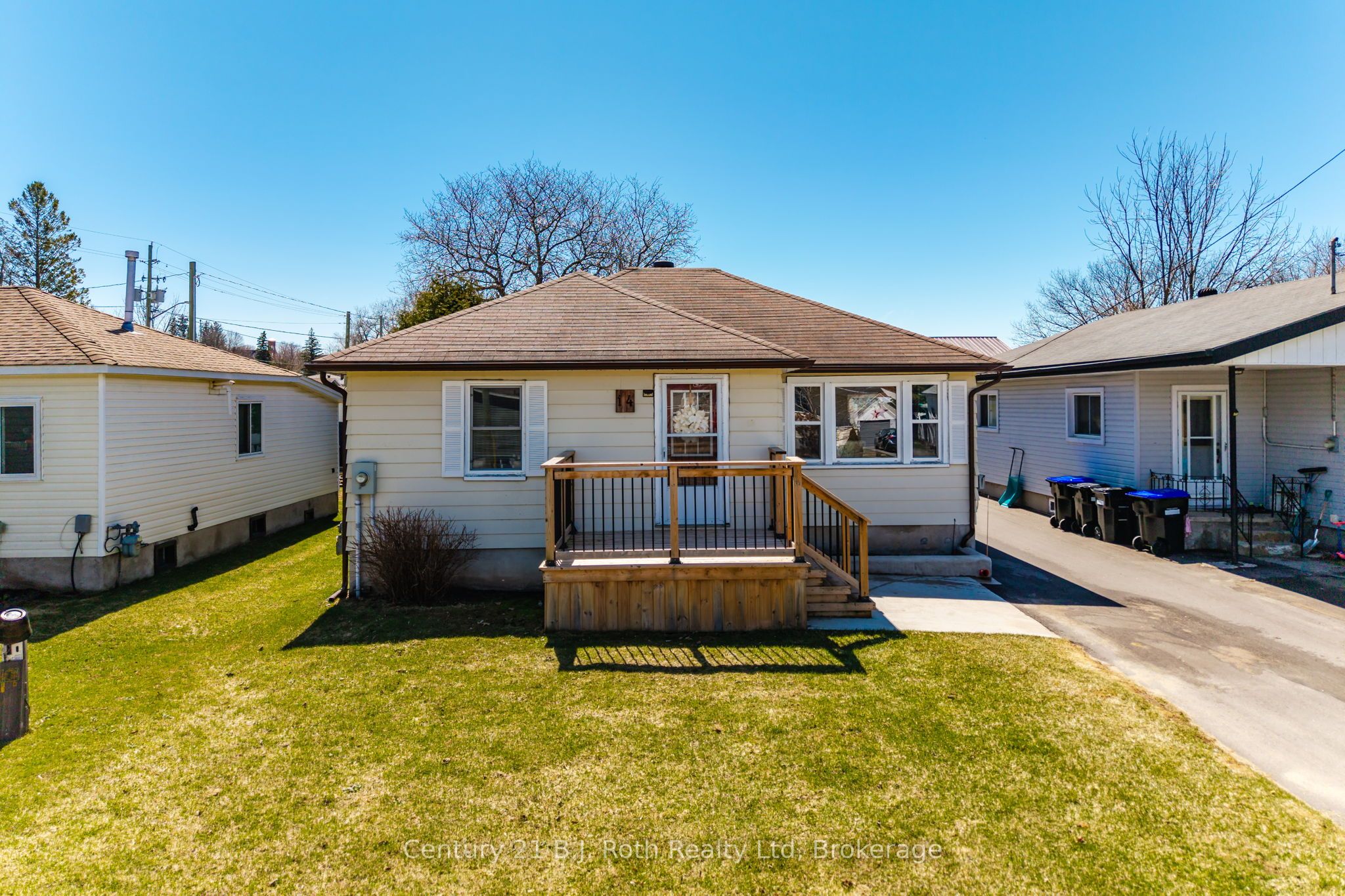 14 Wolfe Street, Penetanguishene, ON L9M 1B9 photo 4