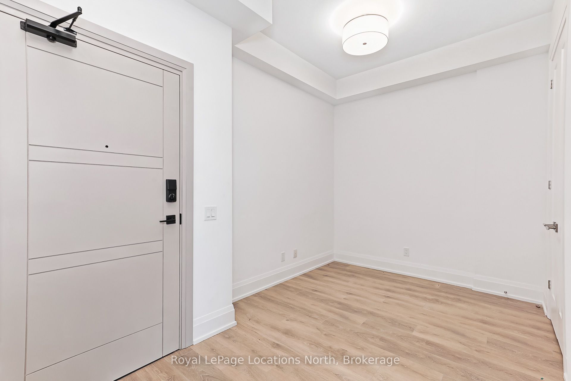 1 HUME Street 322, Collingwood, ON L9Y 0X3 photo 4