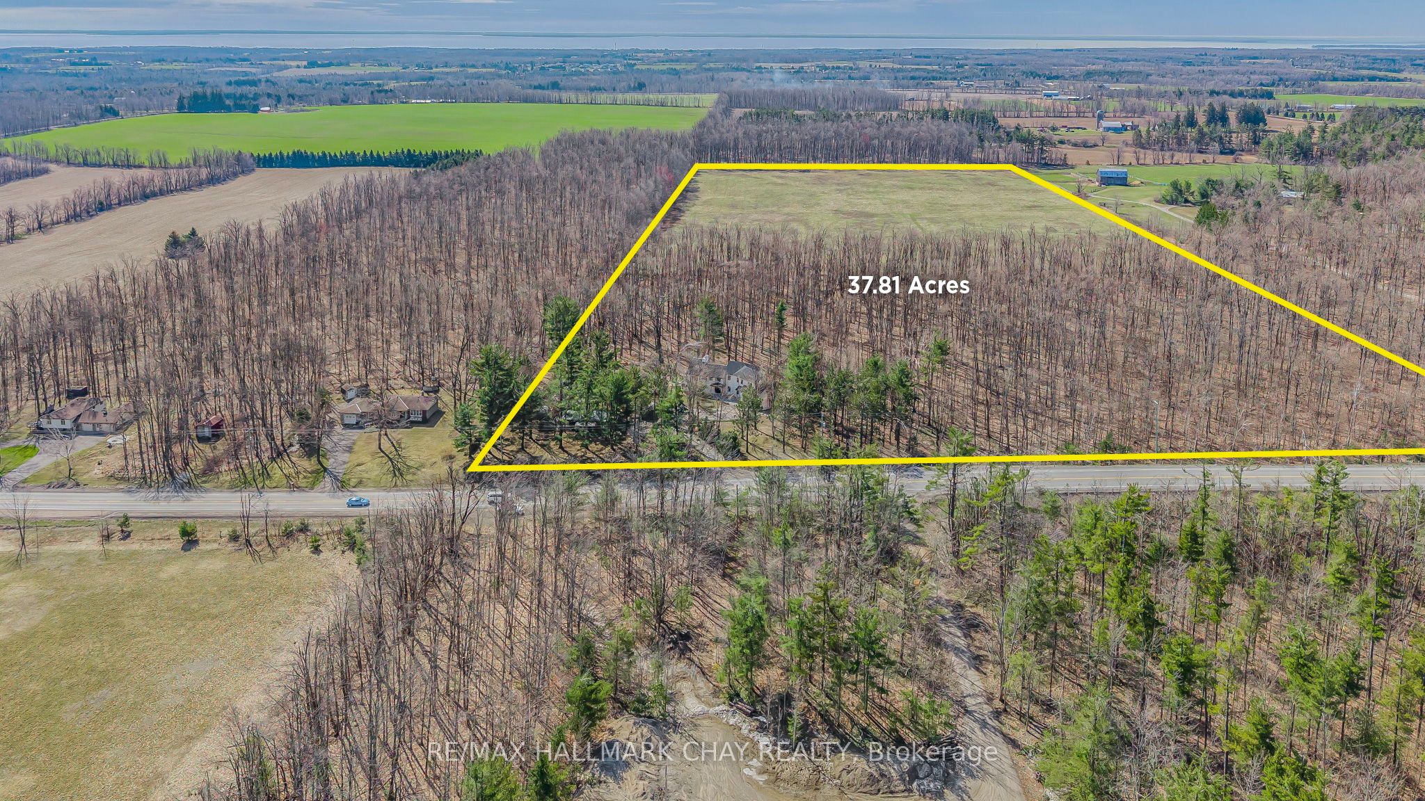 1359 Old Barrie Road E, Oro-Medonte, ON L0L 1T0 photo 2