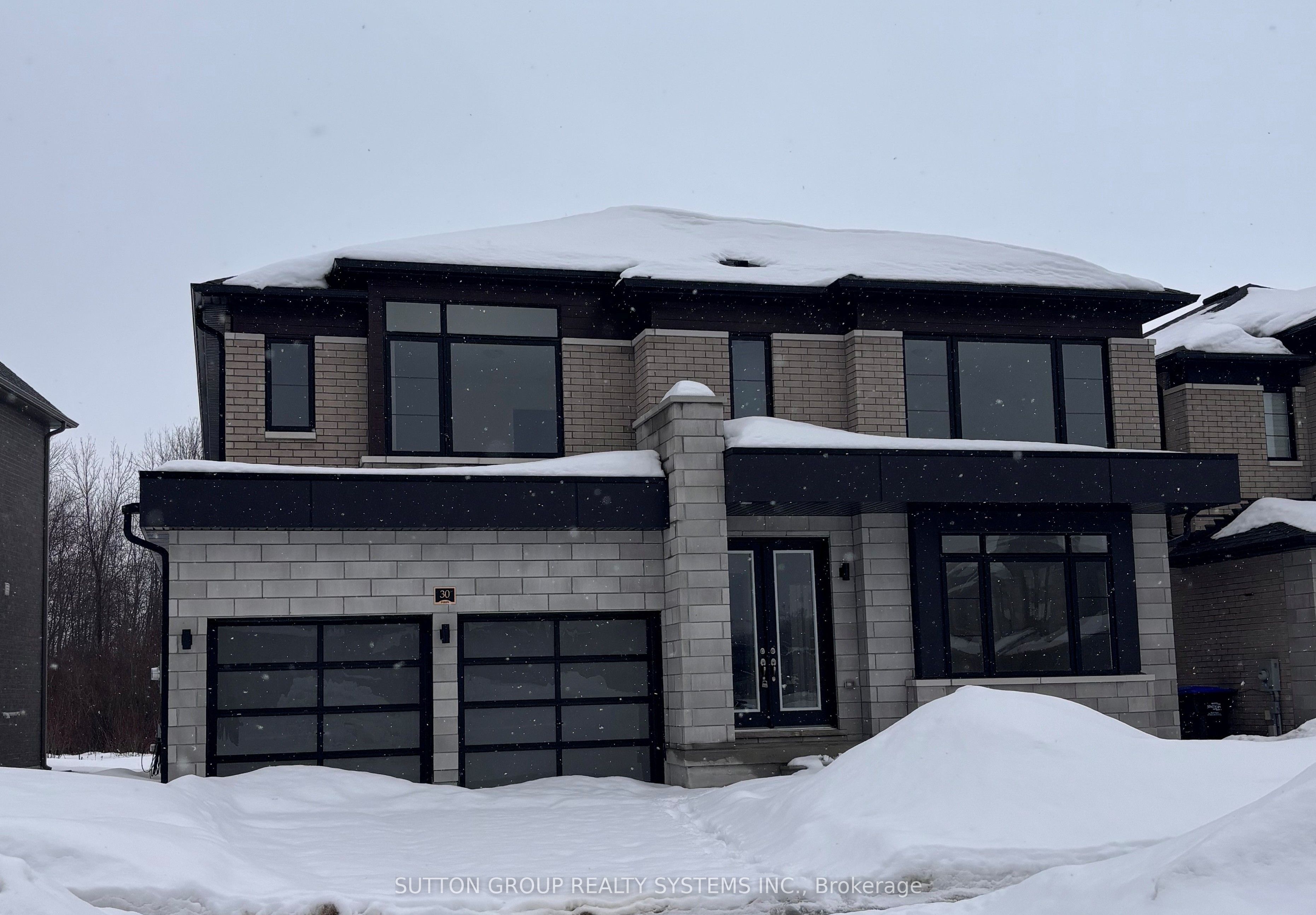 30 Rosanne Circle, Wasaga Beach, ON L9Z 0N3