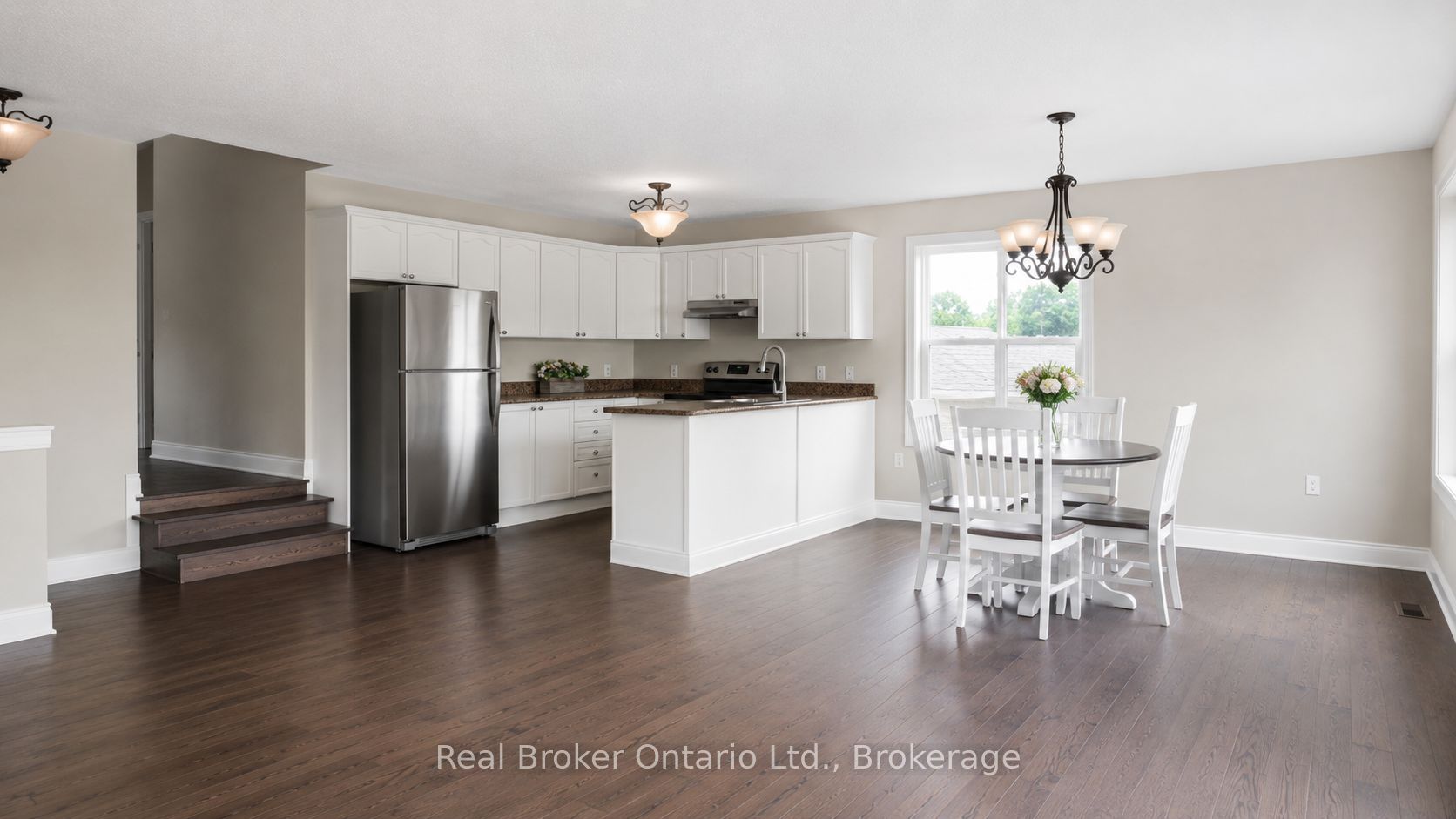 423 Irwin Street, Midland, ON L4R 2V6 photo 4