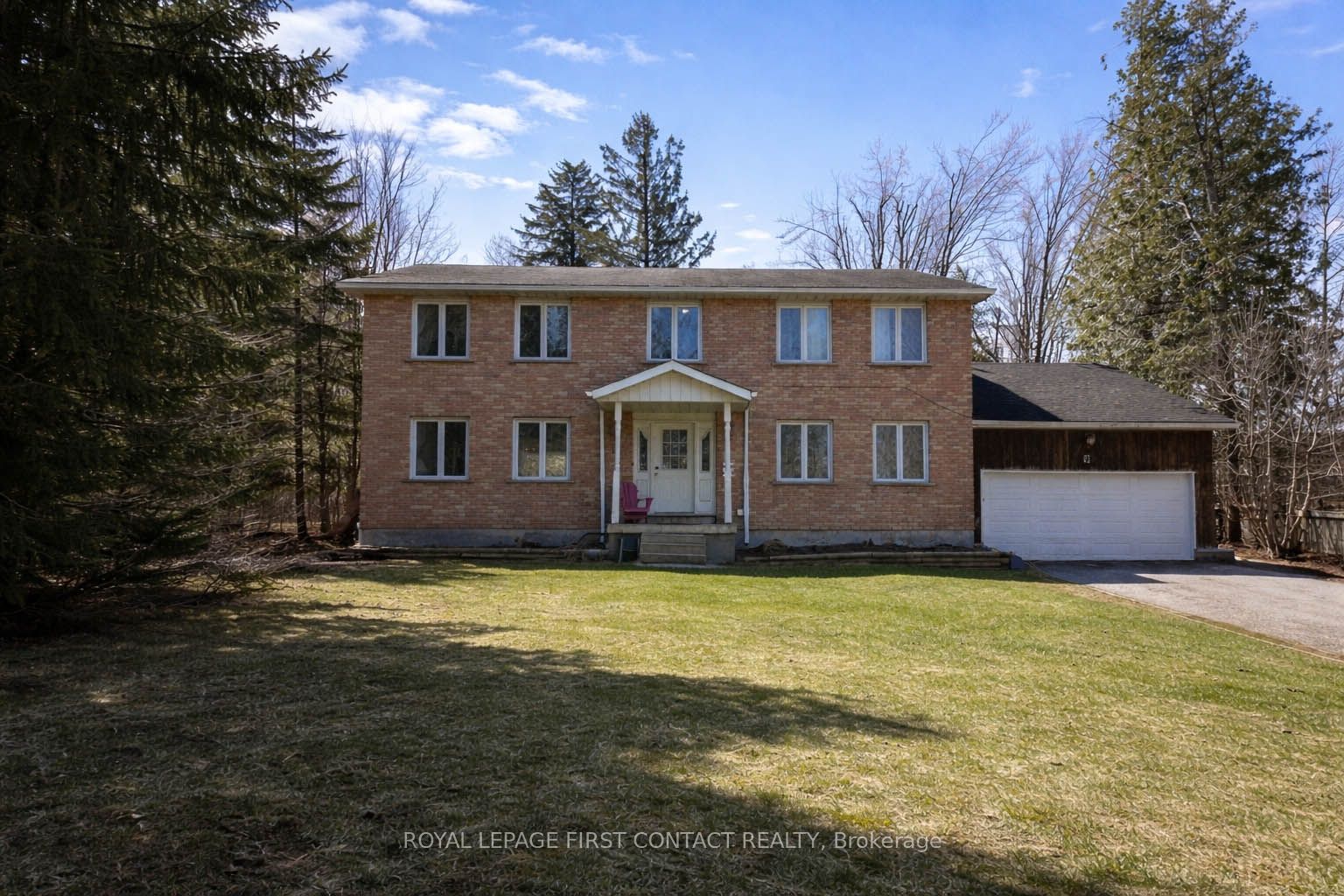 9 Little Lake Drive, Barrie, ON L4M 7B9