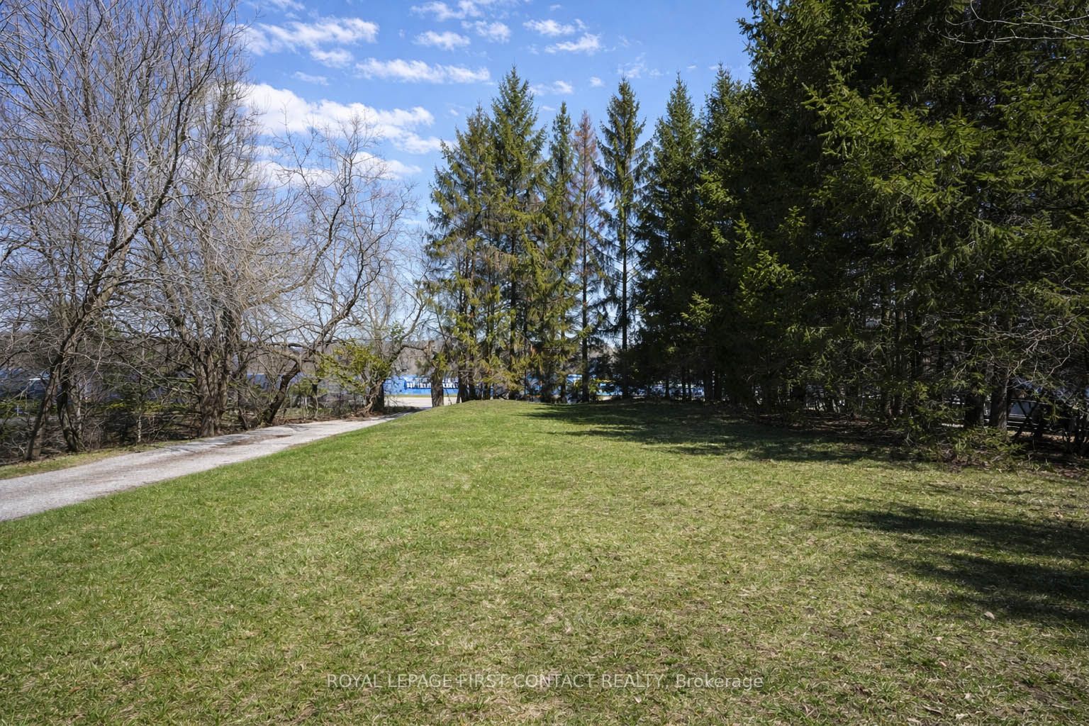 9 Little Lake Drive, Barrie, ON L4M 7B9 photo 3