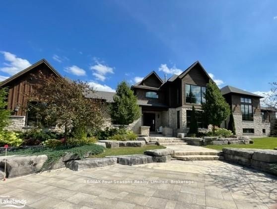 12 Windrose Valley Boulevard, Clearview, ON L9Y 0K2