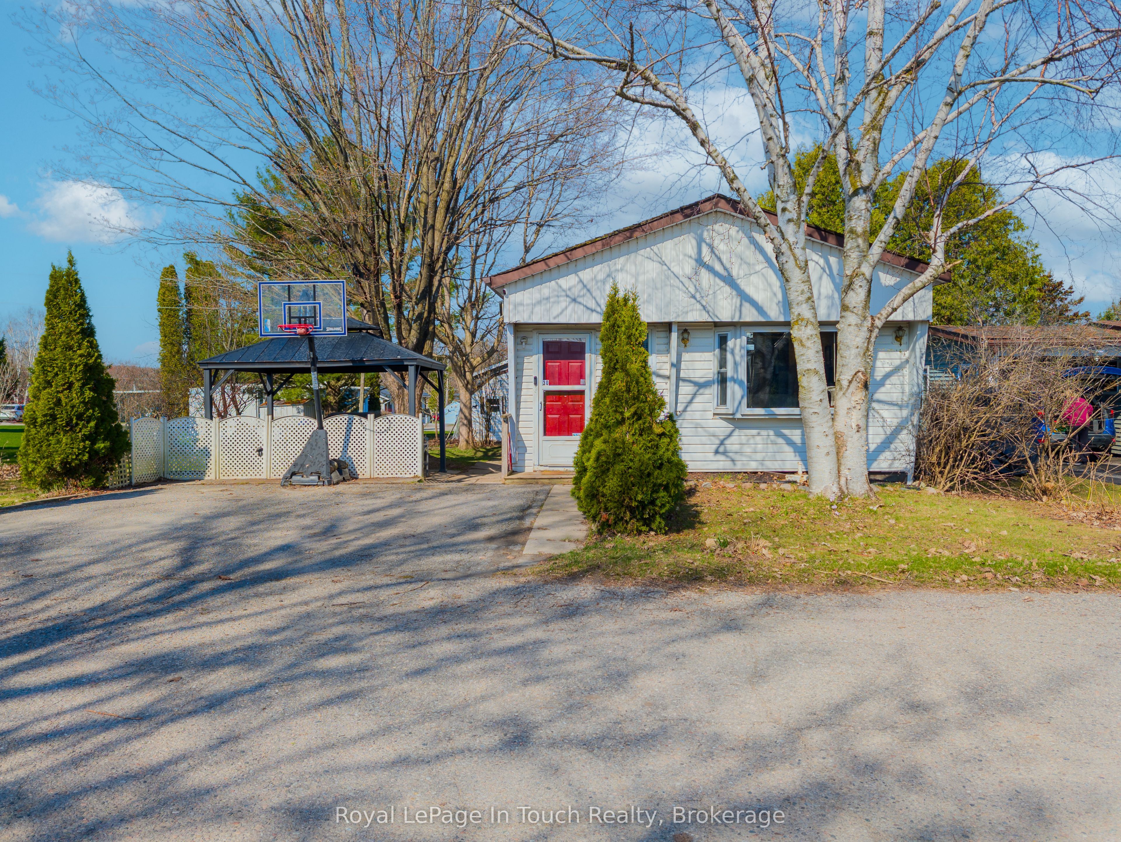 30 Berts Road, Midland, ON L4R 5B5