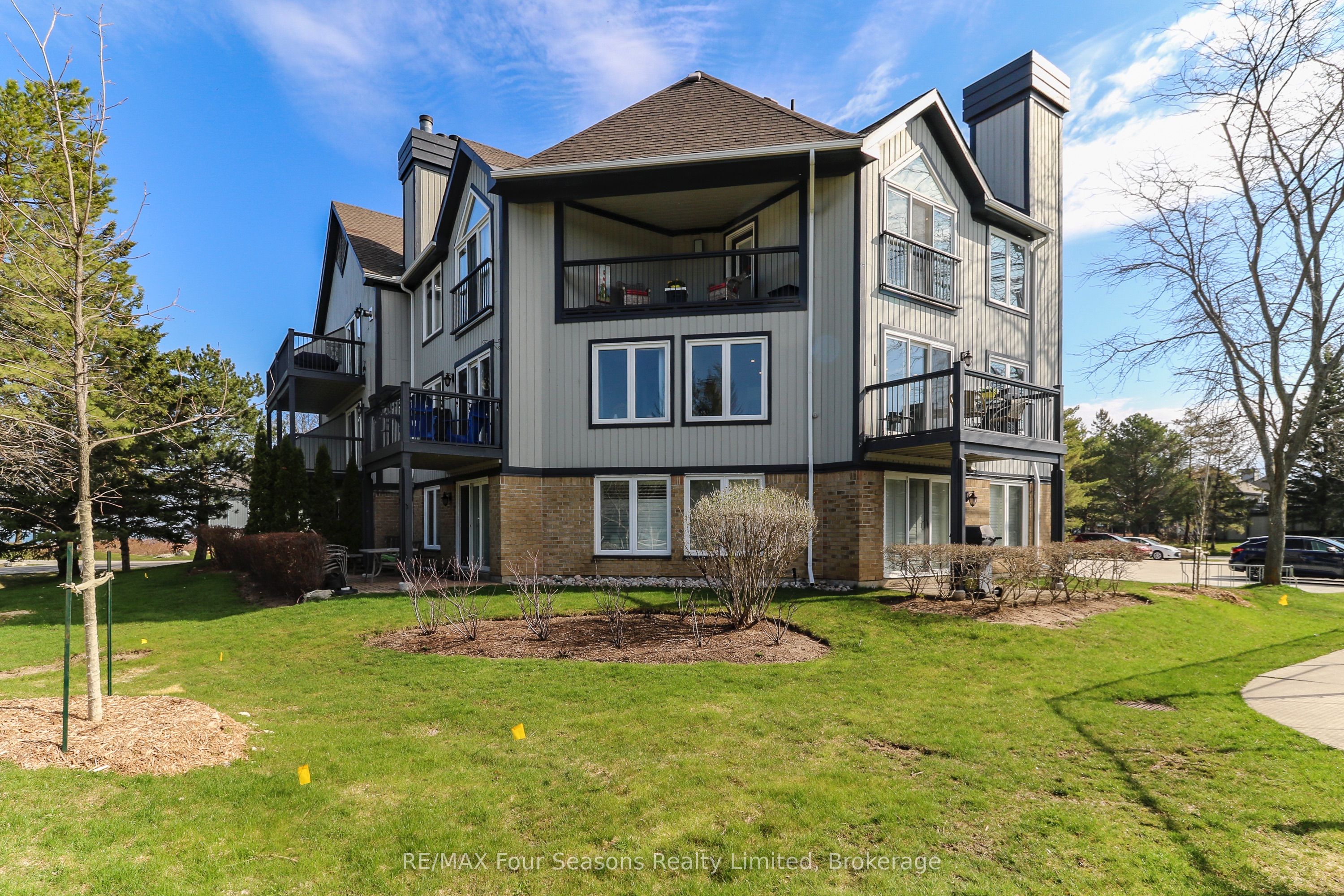 835 Suncrest Circle, Collingwood, ON L9Y 5C7 photo 2