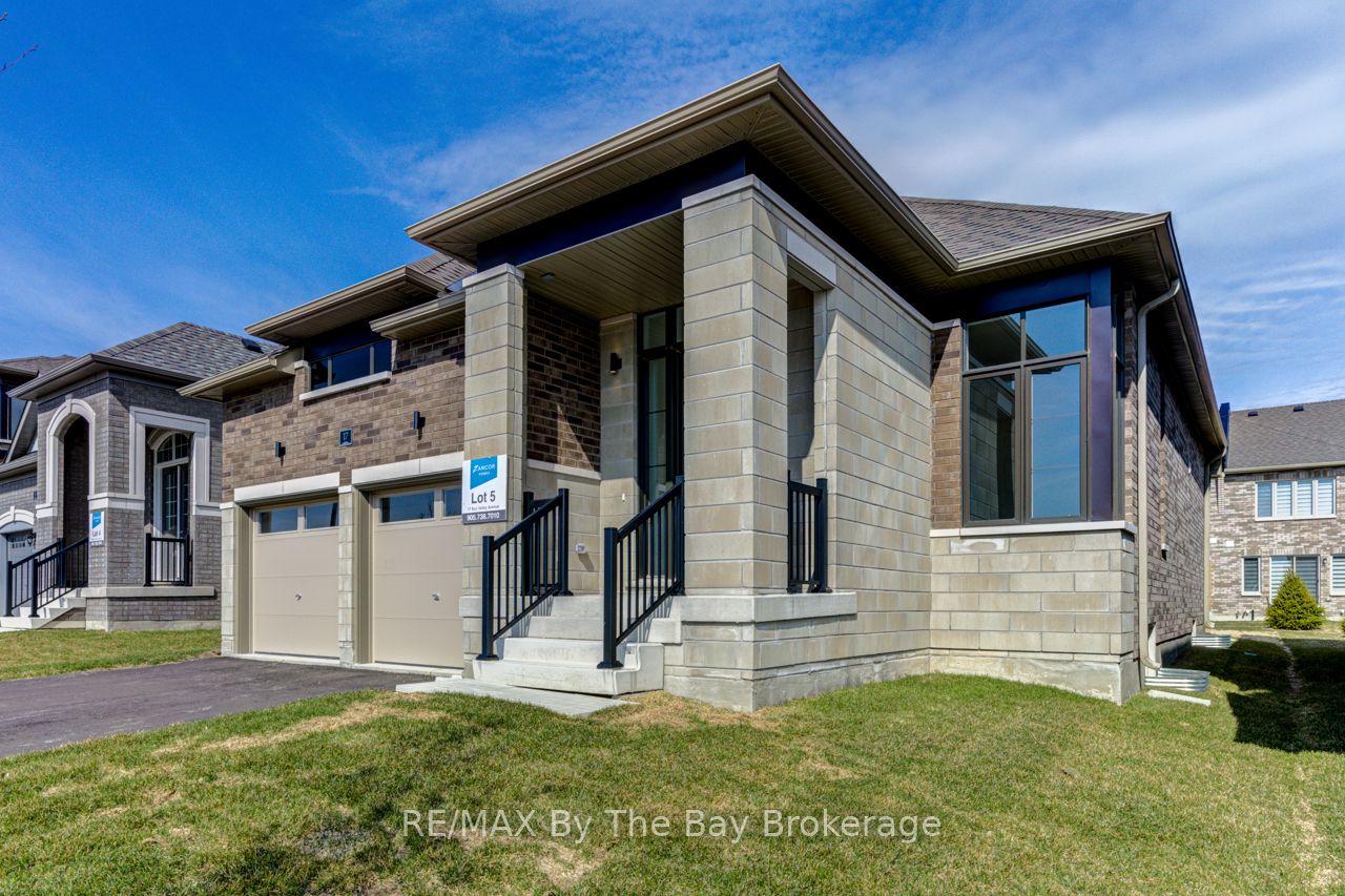 17 Sun Valley Avenue, Wasaga Beach, ON L9Z 0N6 photo 2