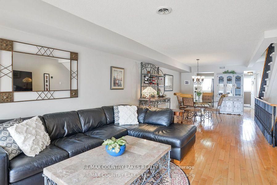 24 Laguna Parkway 15, Ramara, ON L0K 1B0 photo 3
