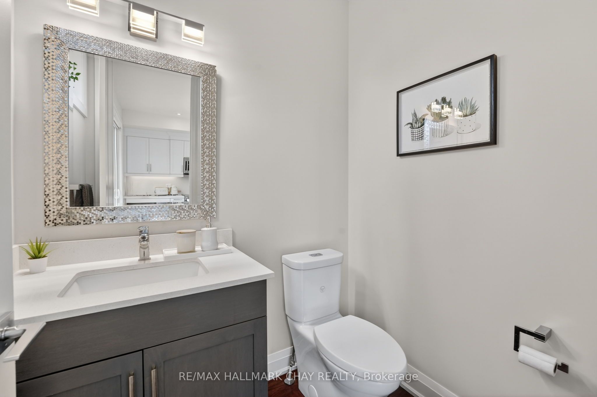 84 Clapperton Street, Barrie, ON L4M 3G2 photo 4