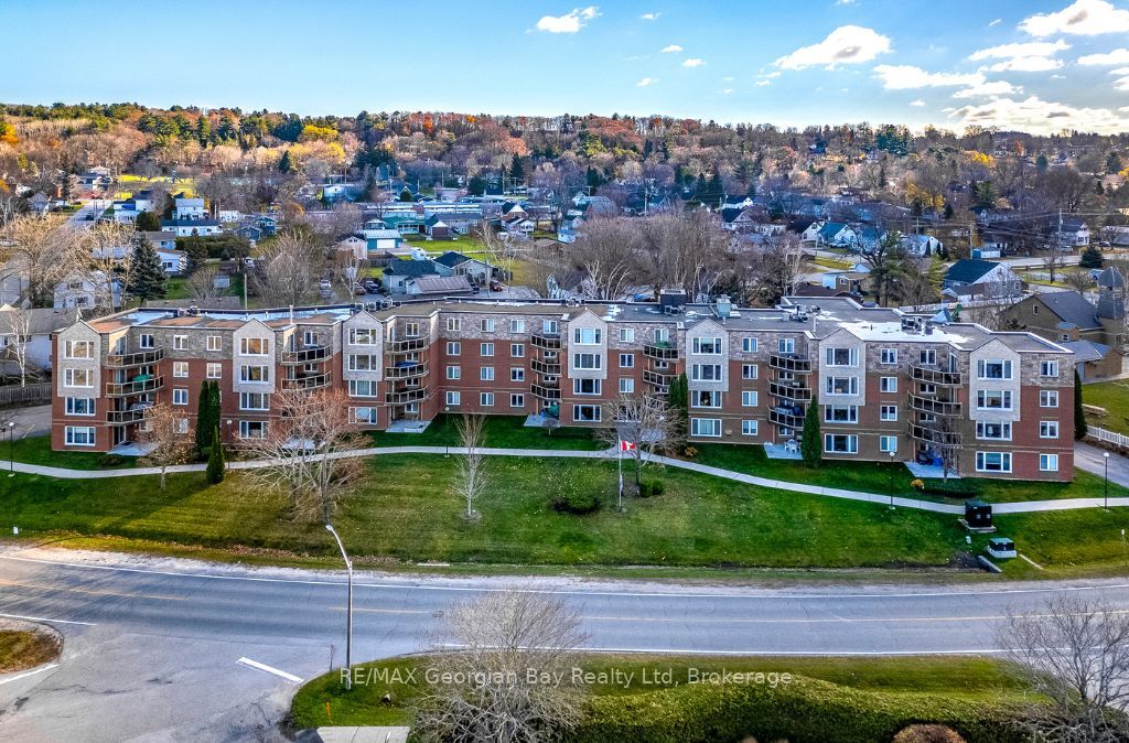 11 Beck Boulevard 404, Penetanguishene, ON L9M 2G1 photo 2