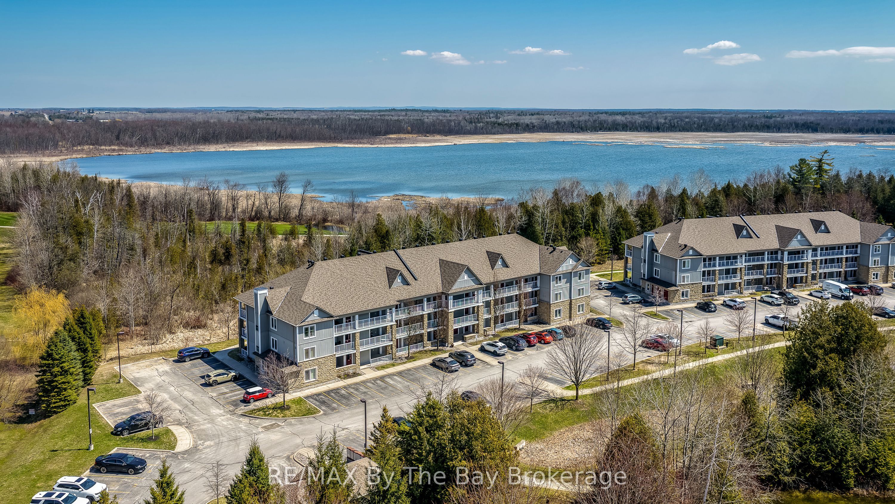 40 Mulligan Lane 208, Wasaga Beach, ON L9Z 0C5 photo 3