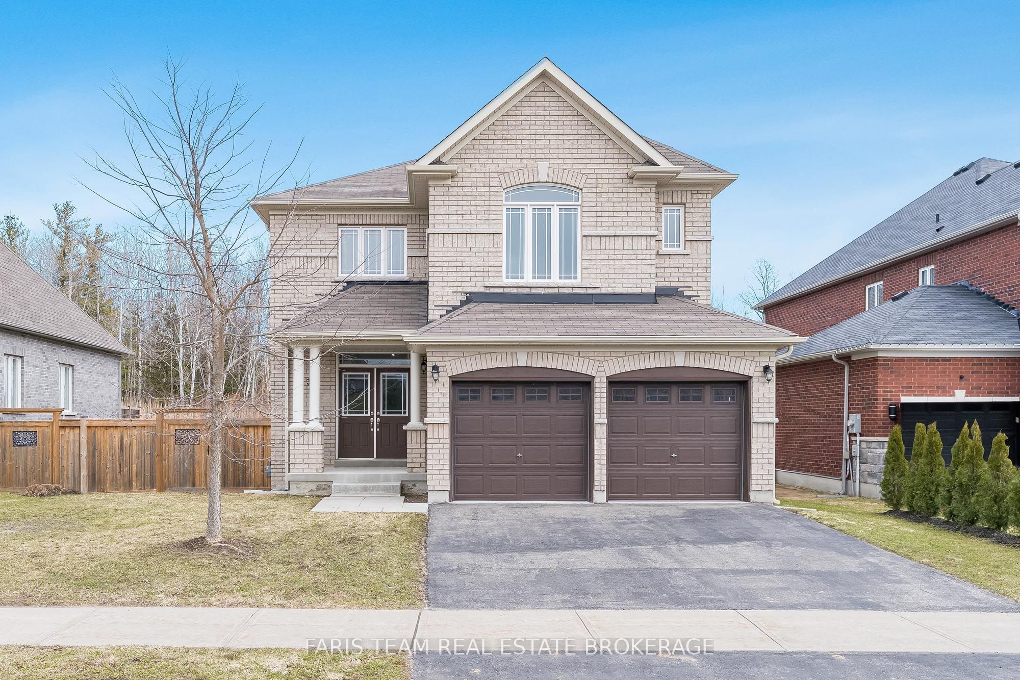 33 Pearl Street, Wasaga Beach, ON L9Z 0G9 photo 3