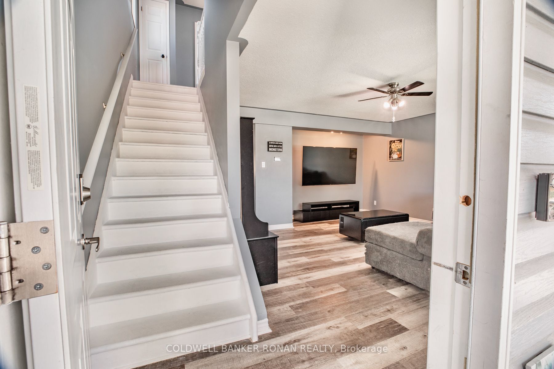 15 Jennings Drive, Penetanguishene, ON L9M 1K1 photo 5