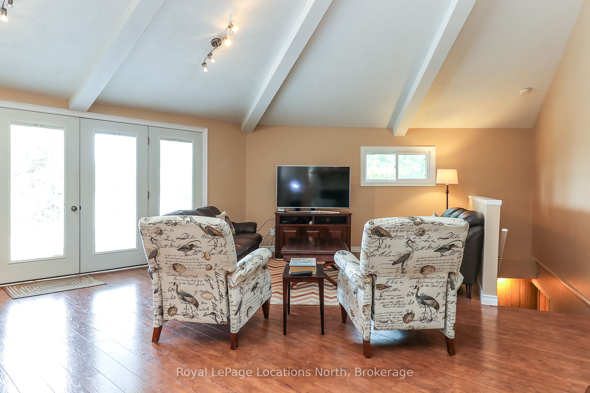 10 SUNSET Court, Wasaga Beach, ON L9Z 2A9 photo 5