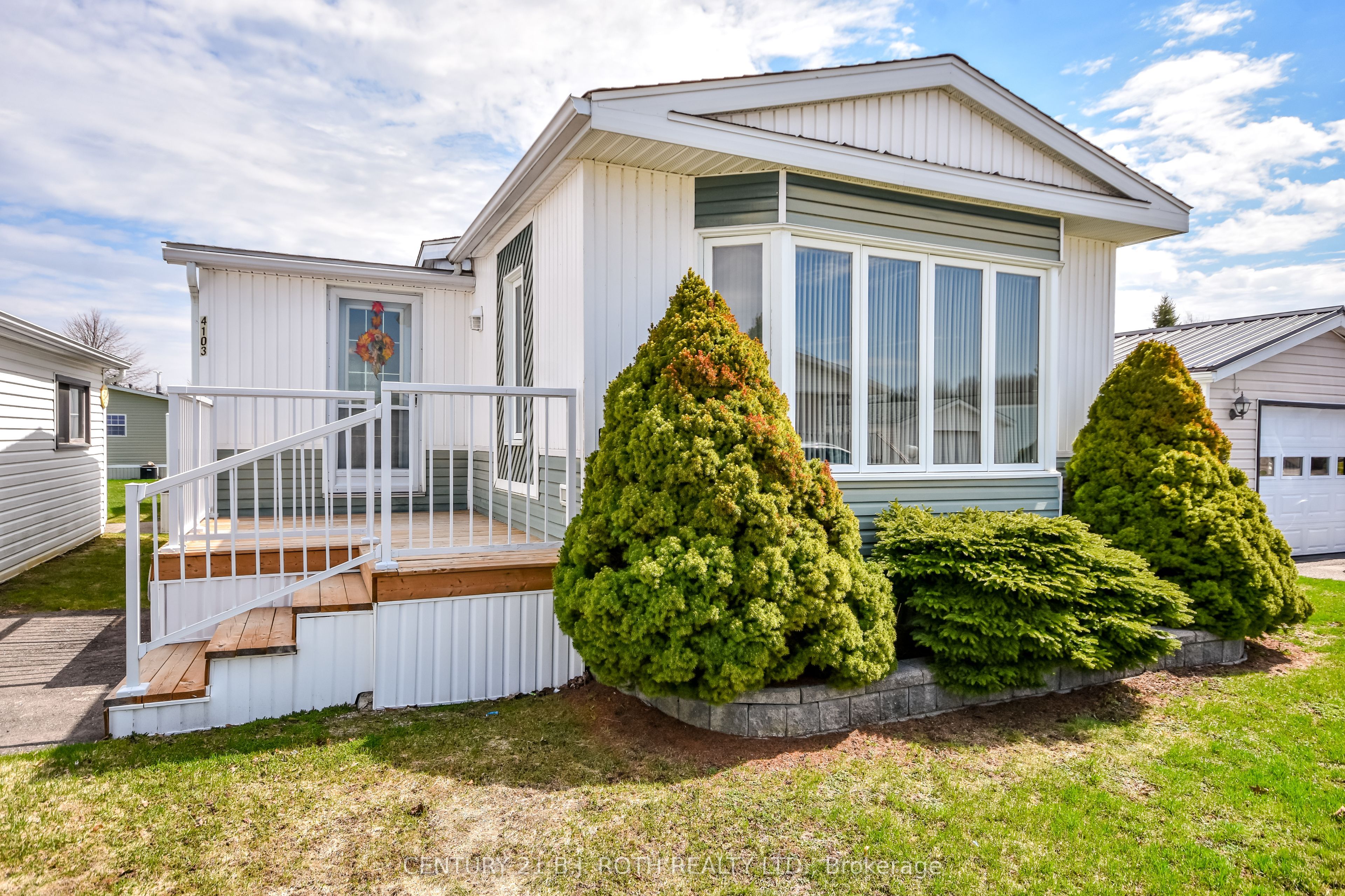 4103 Lynn Street, Severn, ON L3V 0V7 photo 3