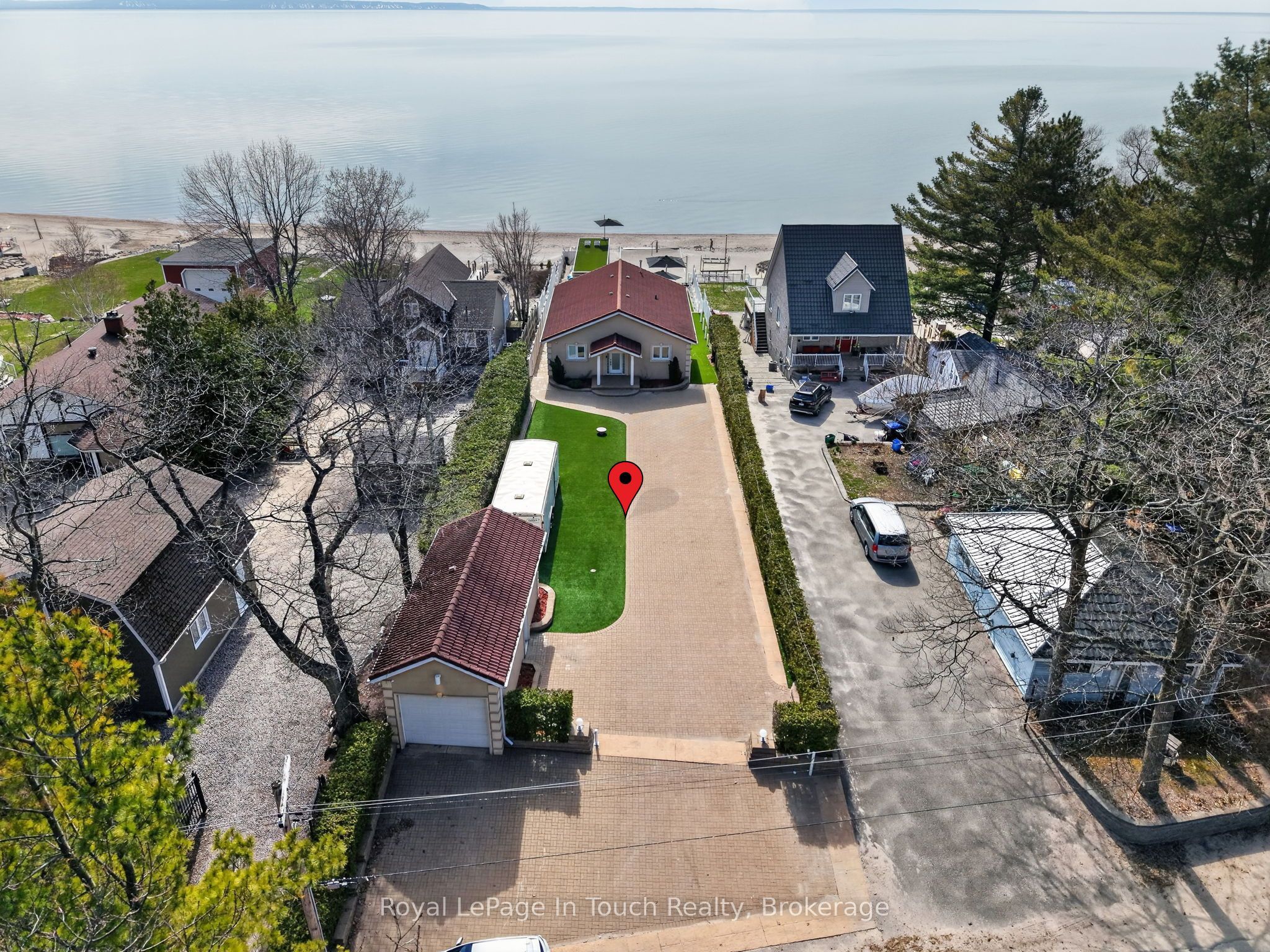 32 Tiny Beaches Road S, Tiny, ON L0L 2J0 photo 4