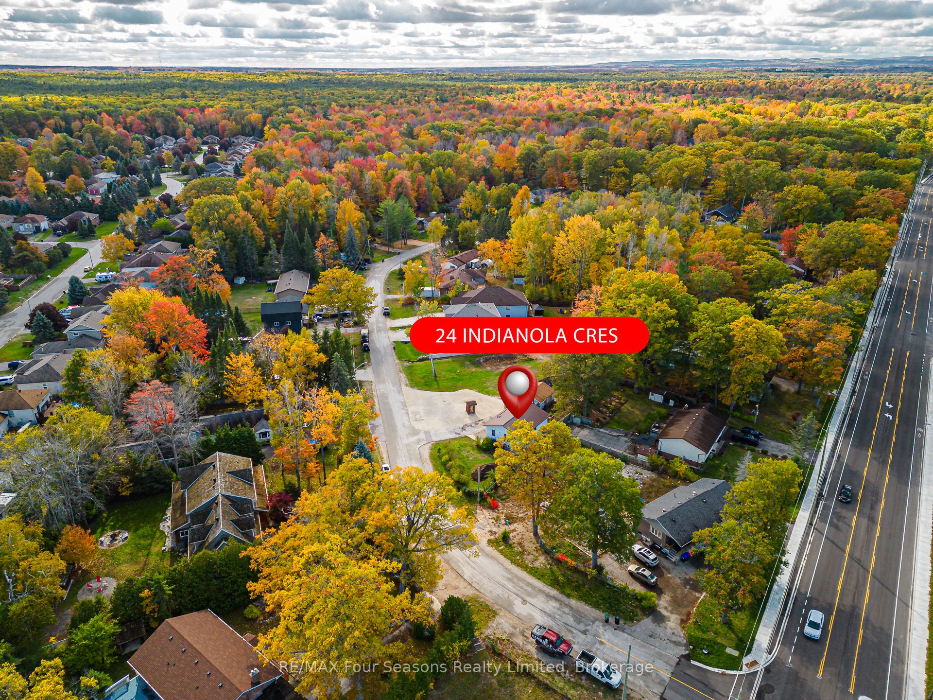24 Indianola Crescent, Wasaga Beach, ON L9Z 2W3 photo 3